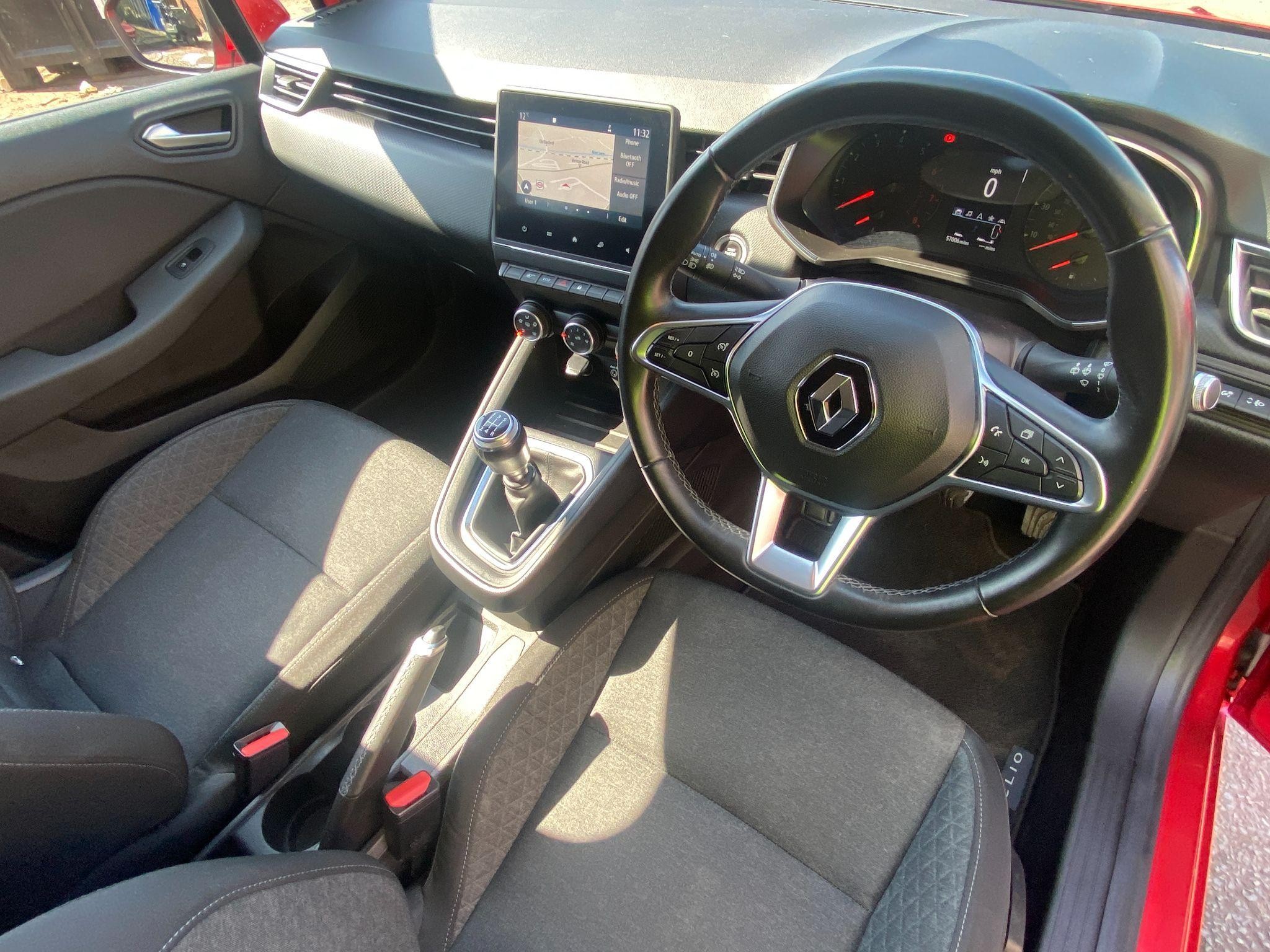 Renault Clio Image 9