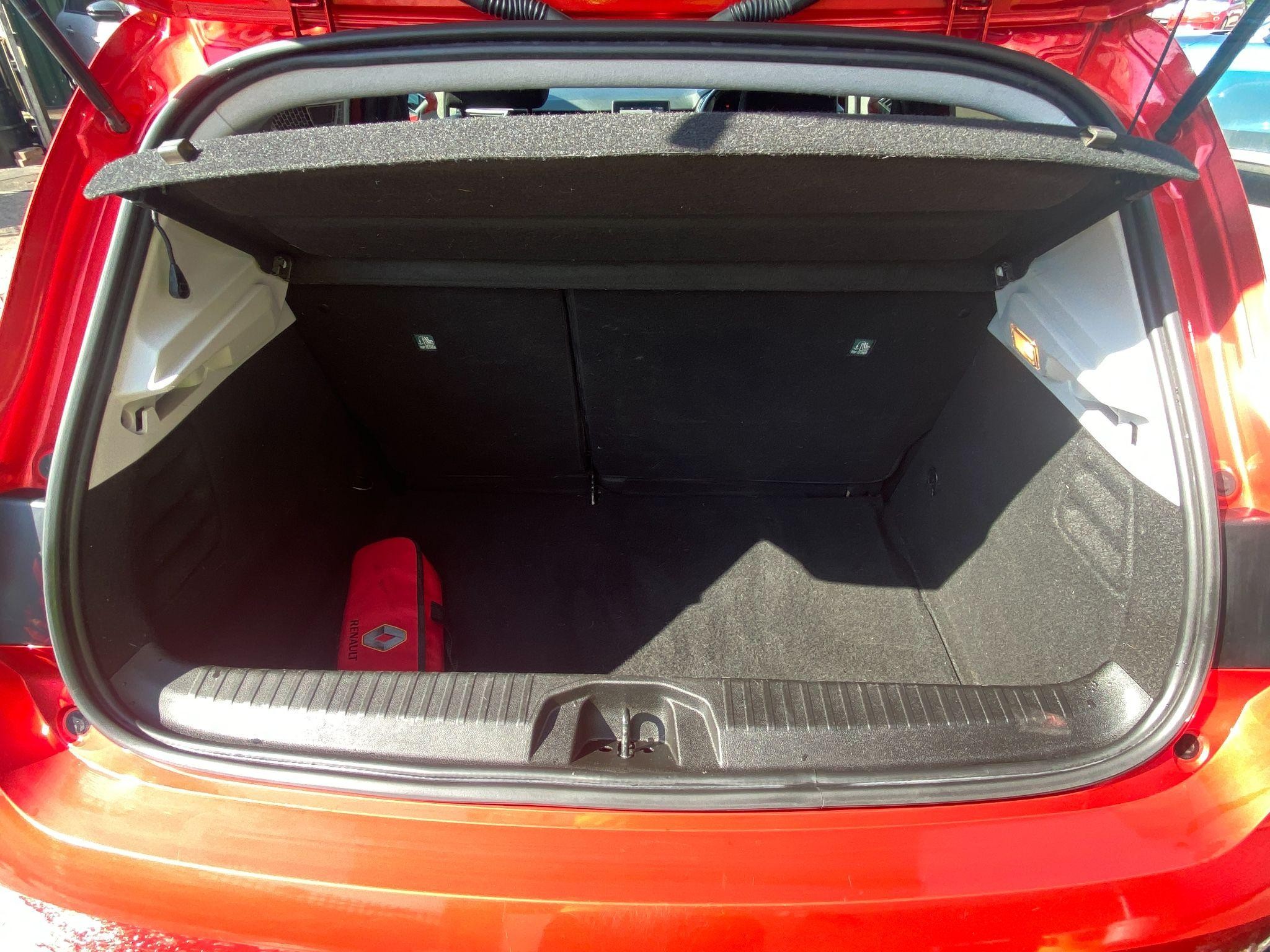 Renault Clio Image 17