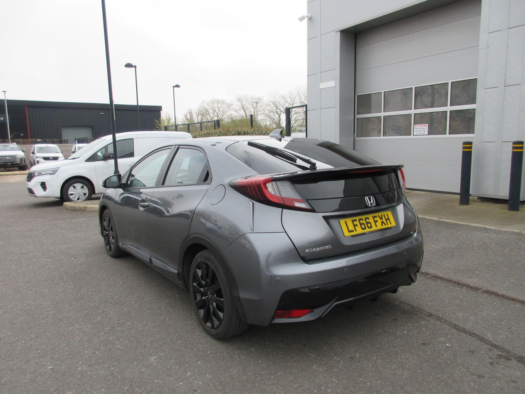 Honda Civic Image 4