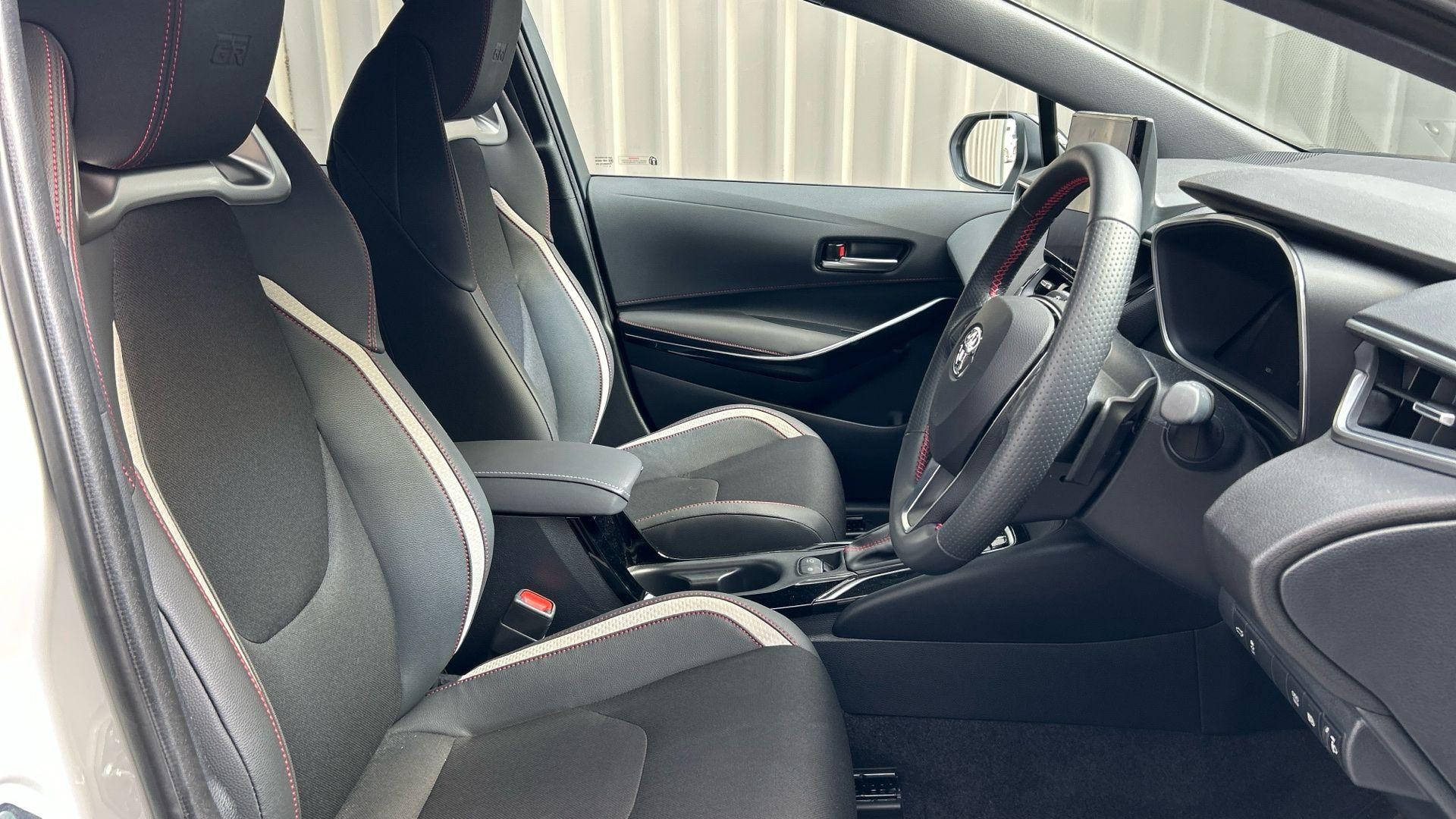 Toyota Corolla Image 17