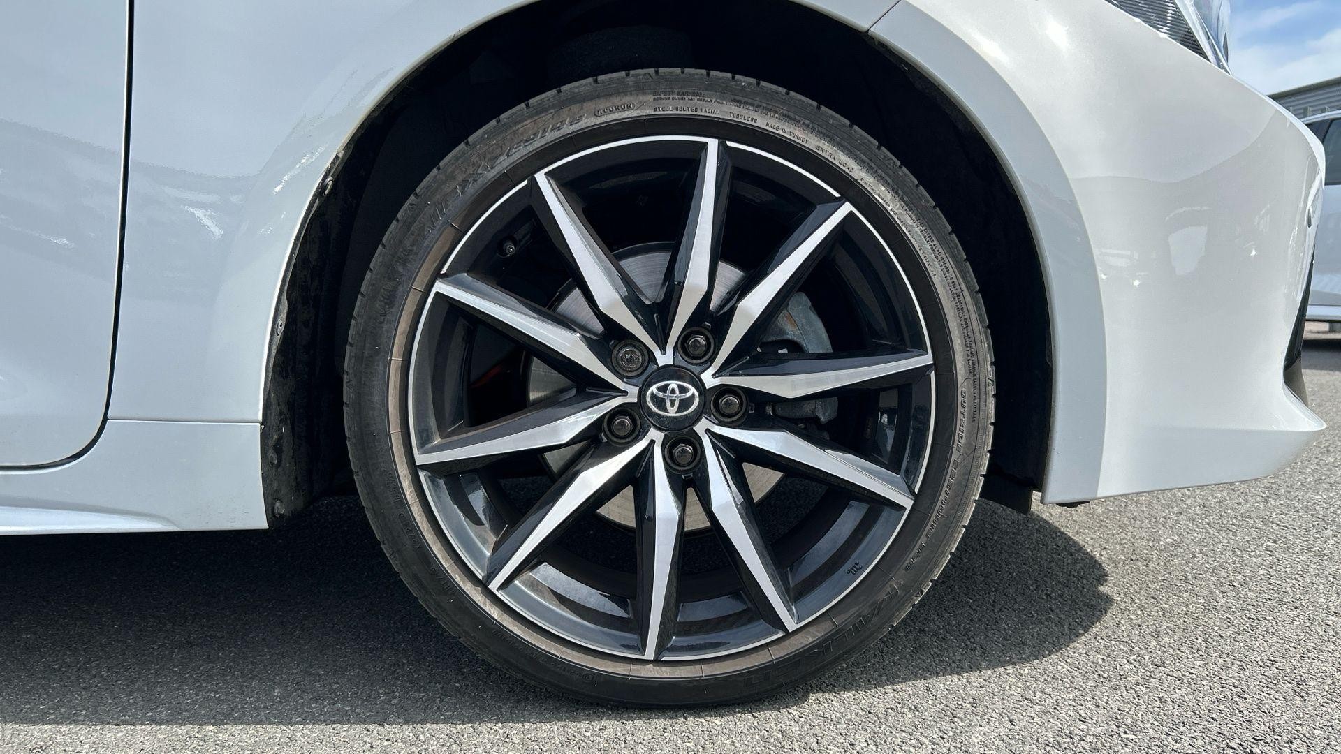 Toyota Corolla Image 21