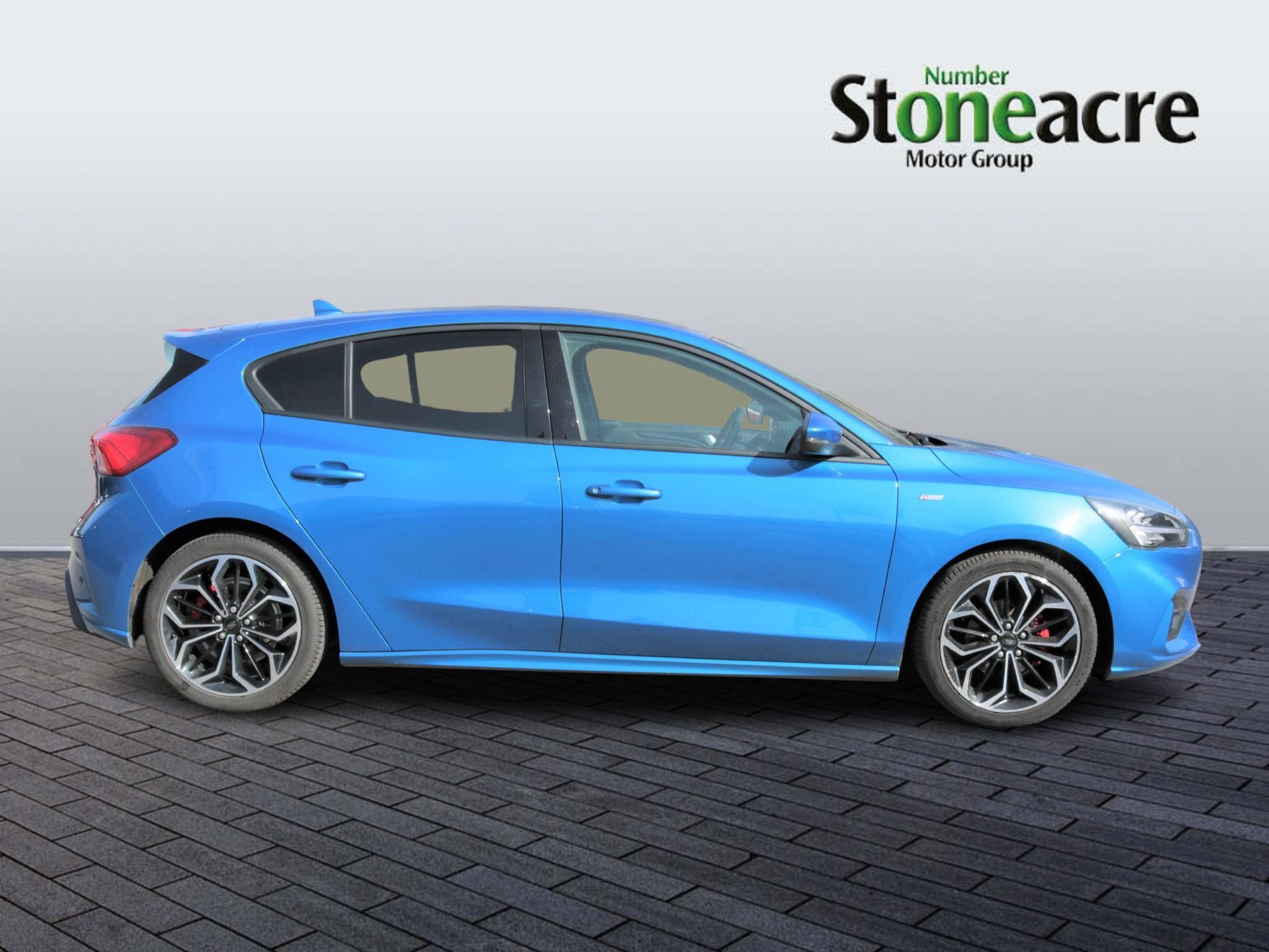 Ford Focus Image 2