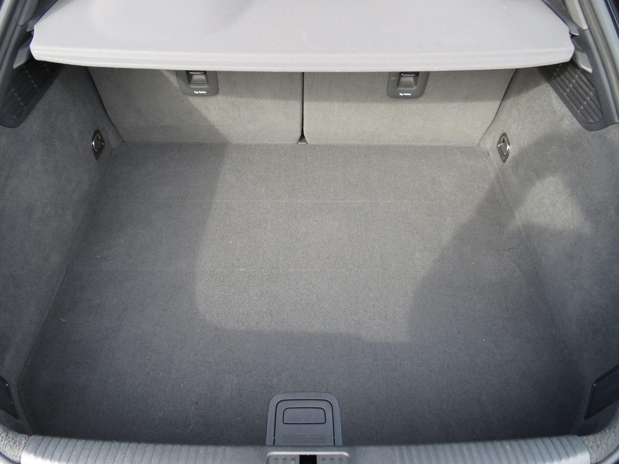 Audi TT Image 23