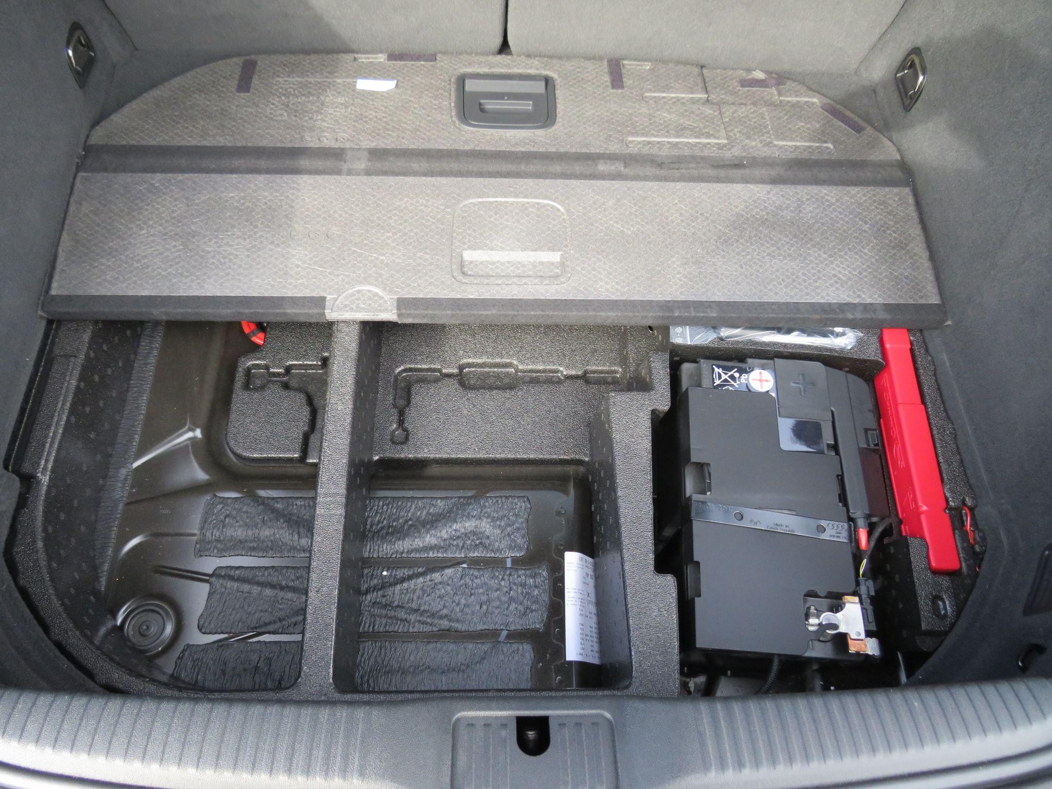 Audi TT Image 24