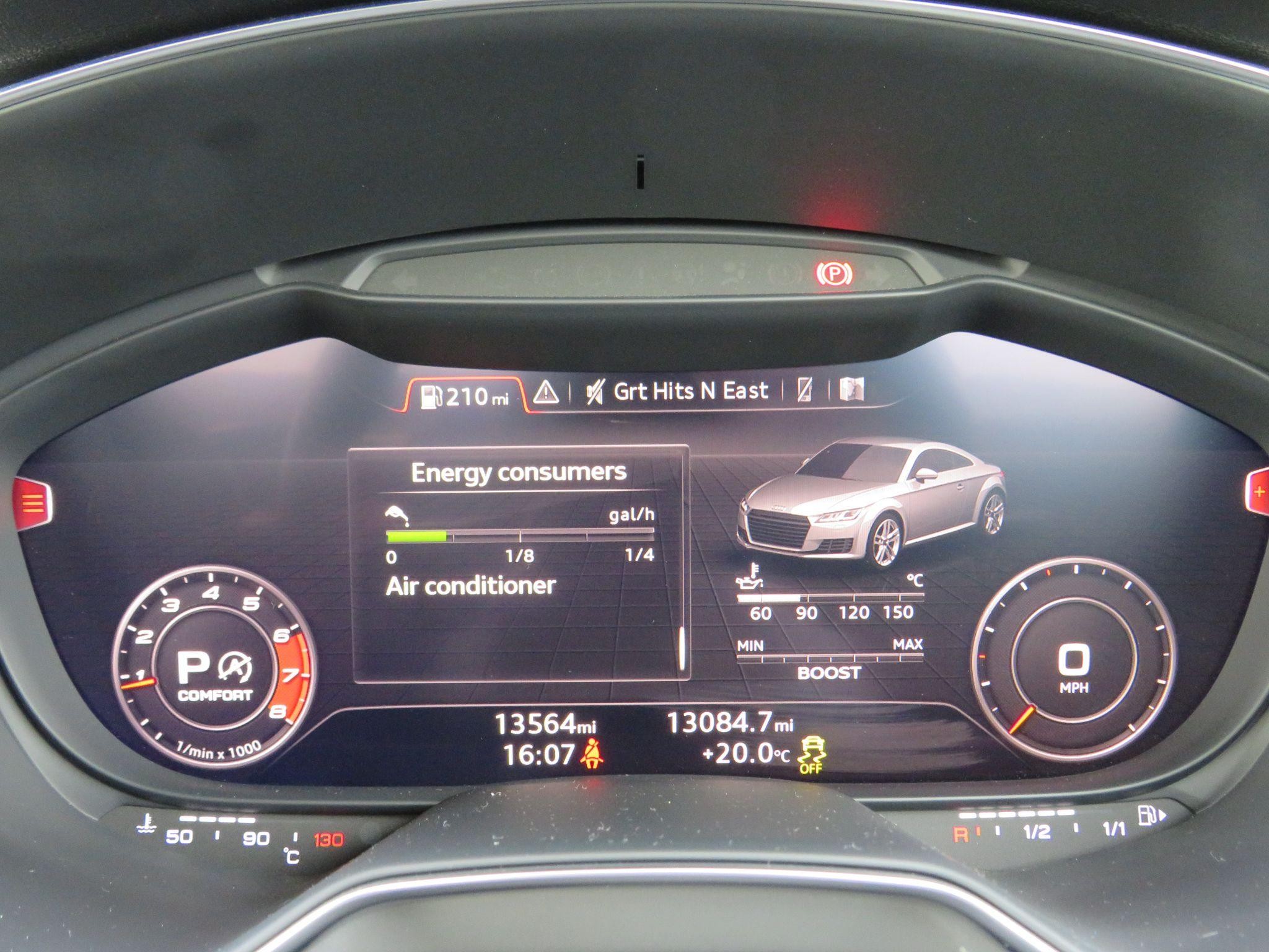 Audi TT Image 36