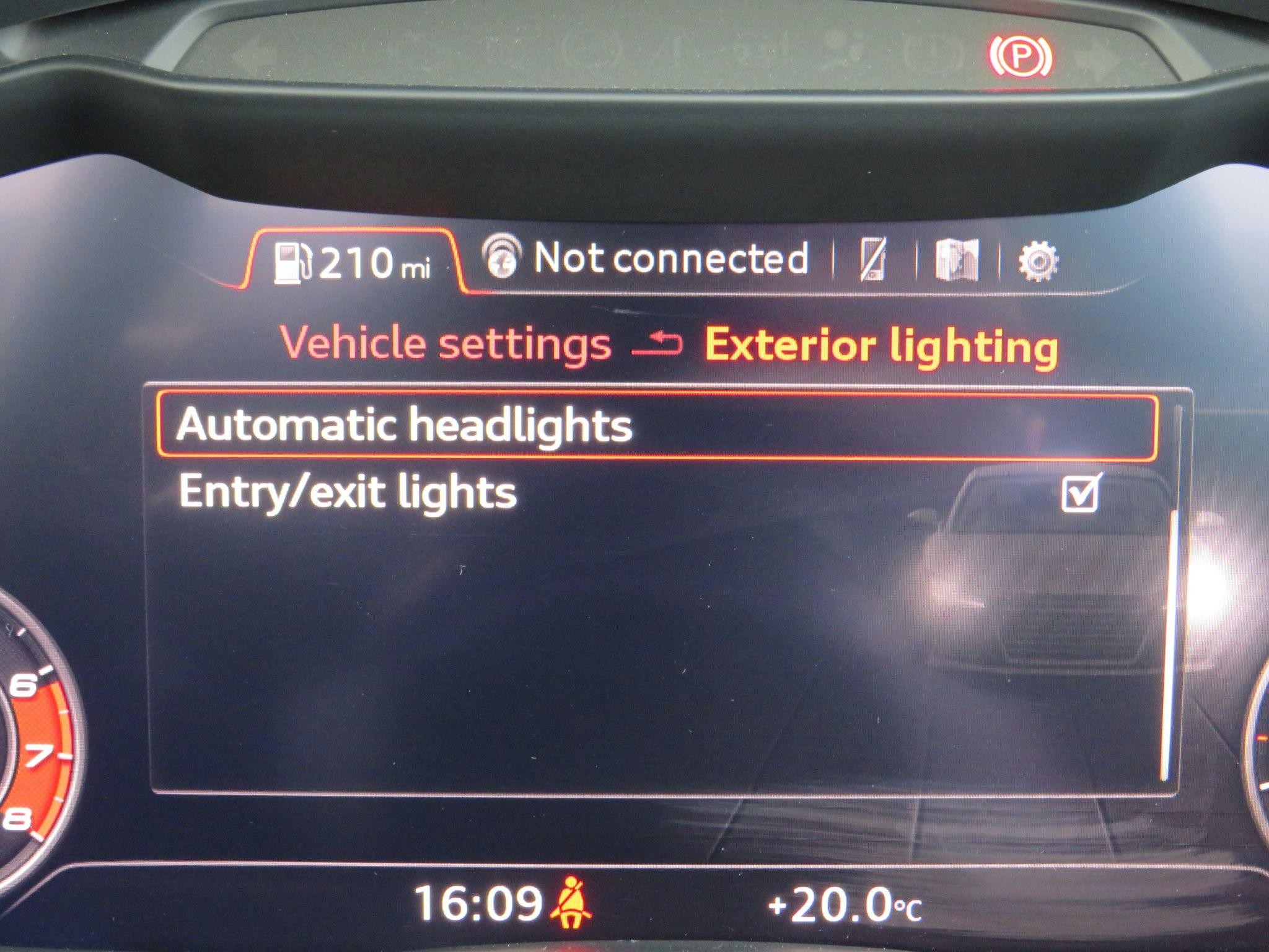 Audi TT Image 48