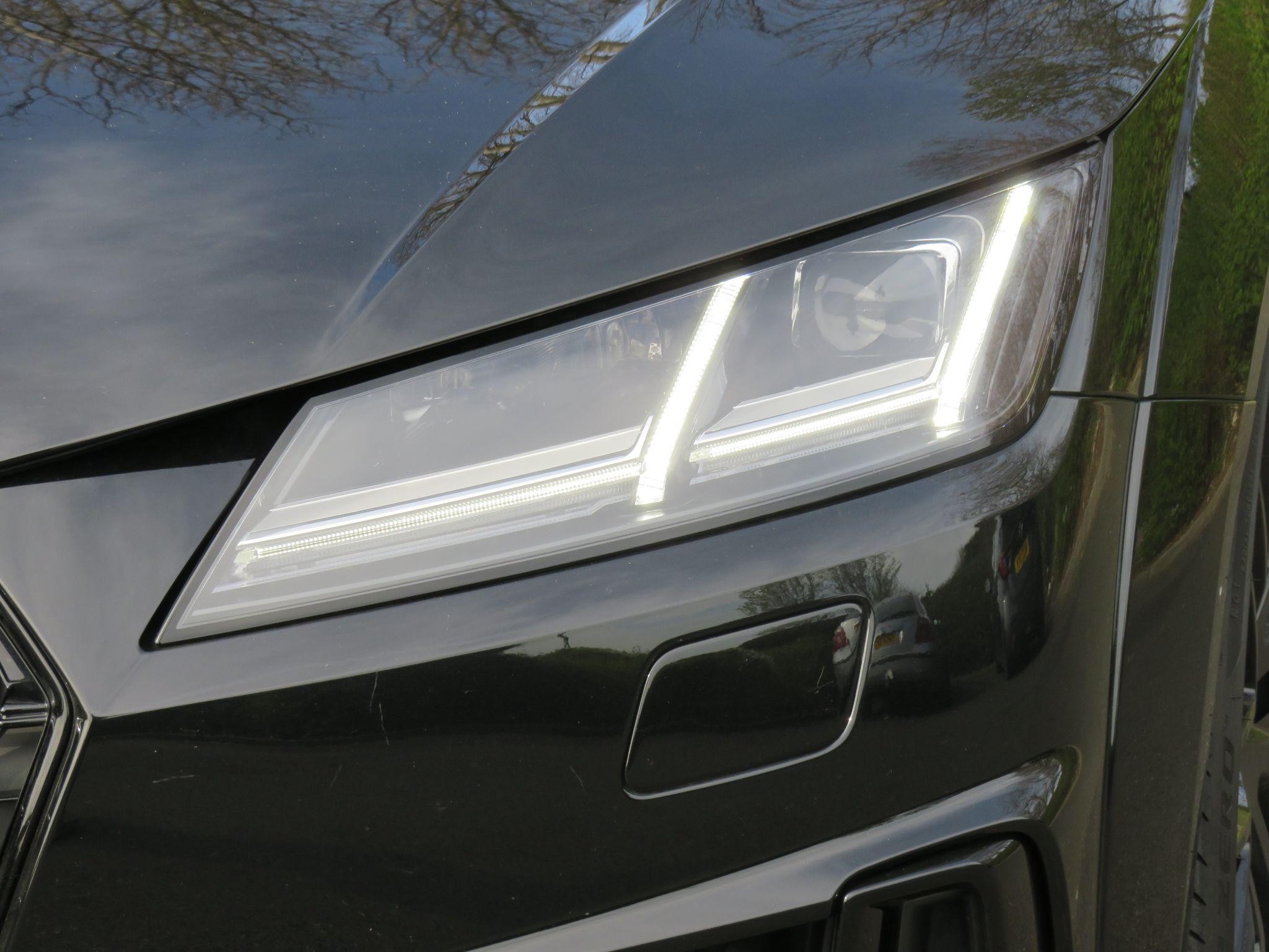 Audi TT Image 59