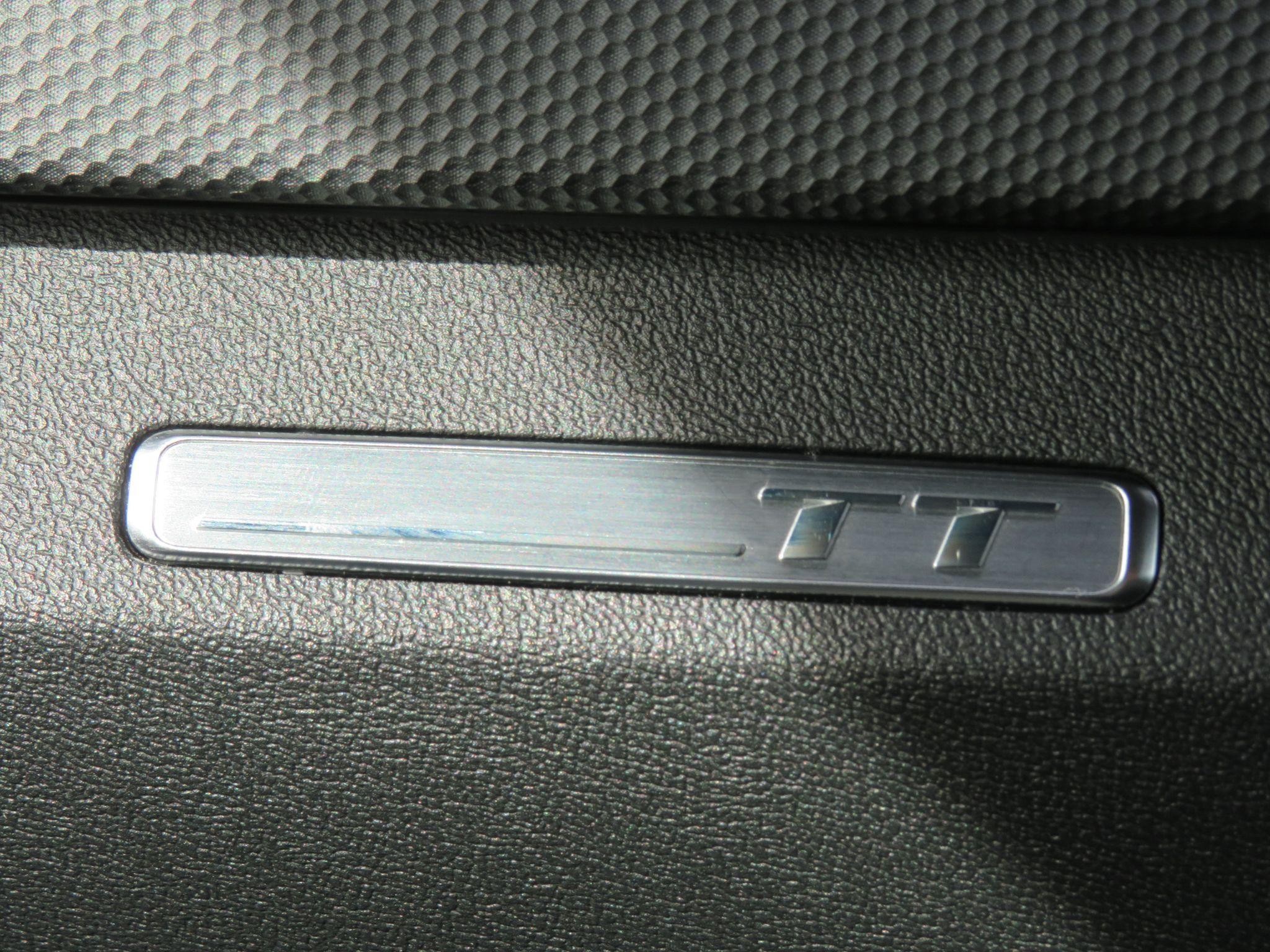 Audi TT Image 60
