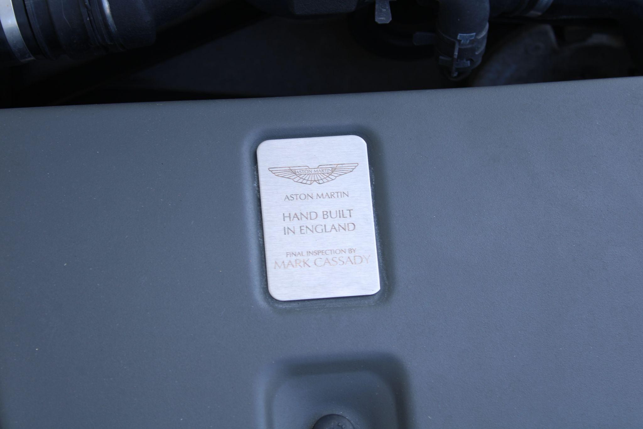 Aston Martin Vantage Image 31