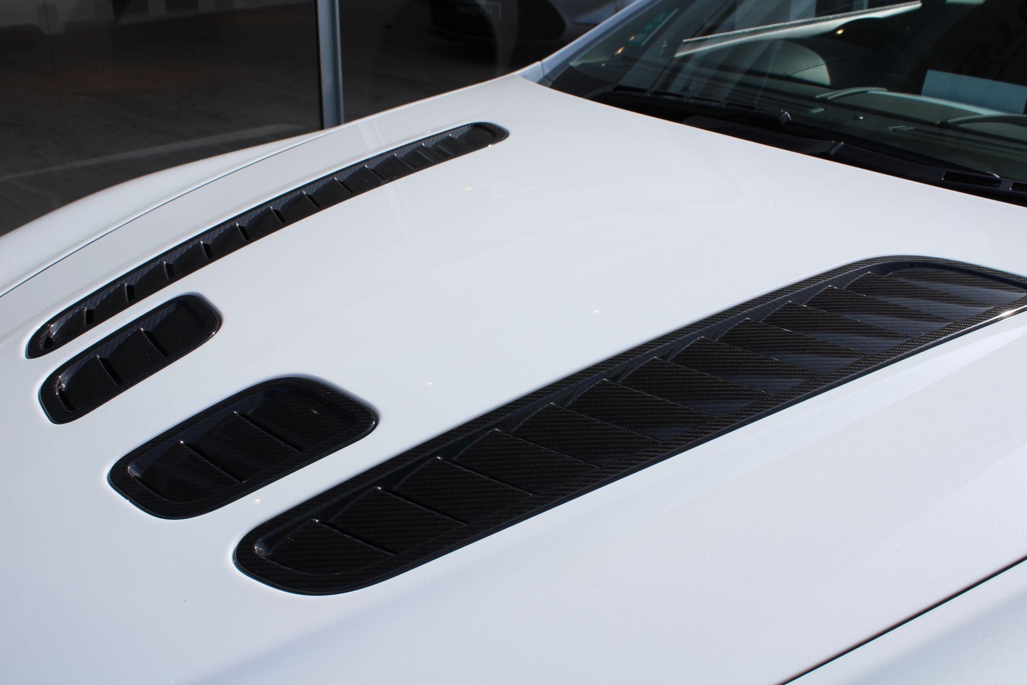 Aston Martin Vantage Image 44