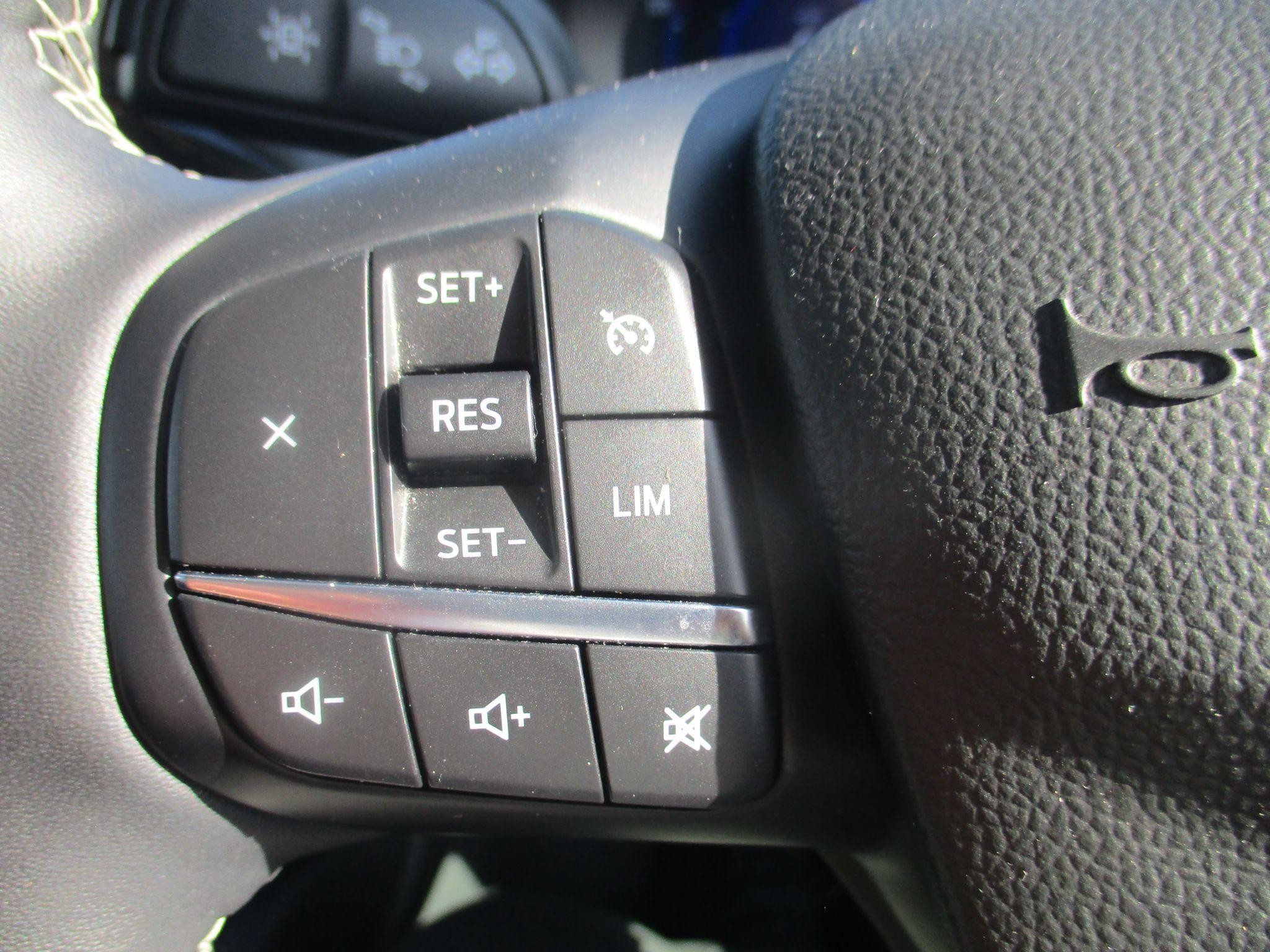 Ford Kuga Image 9