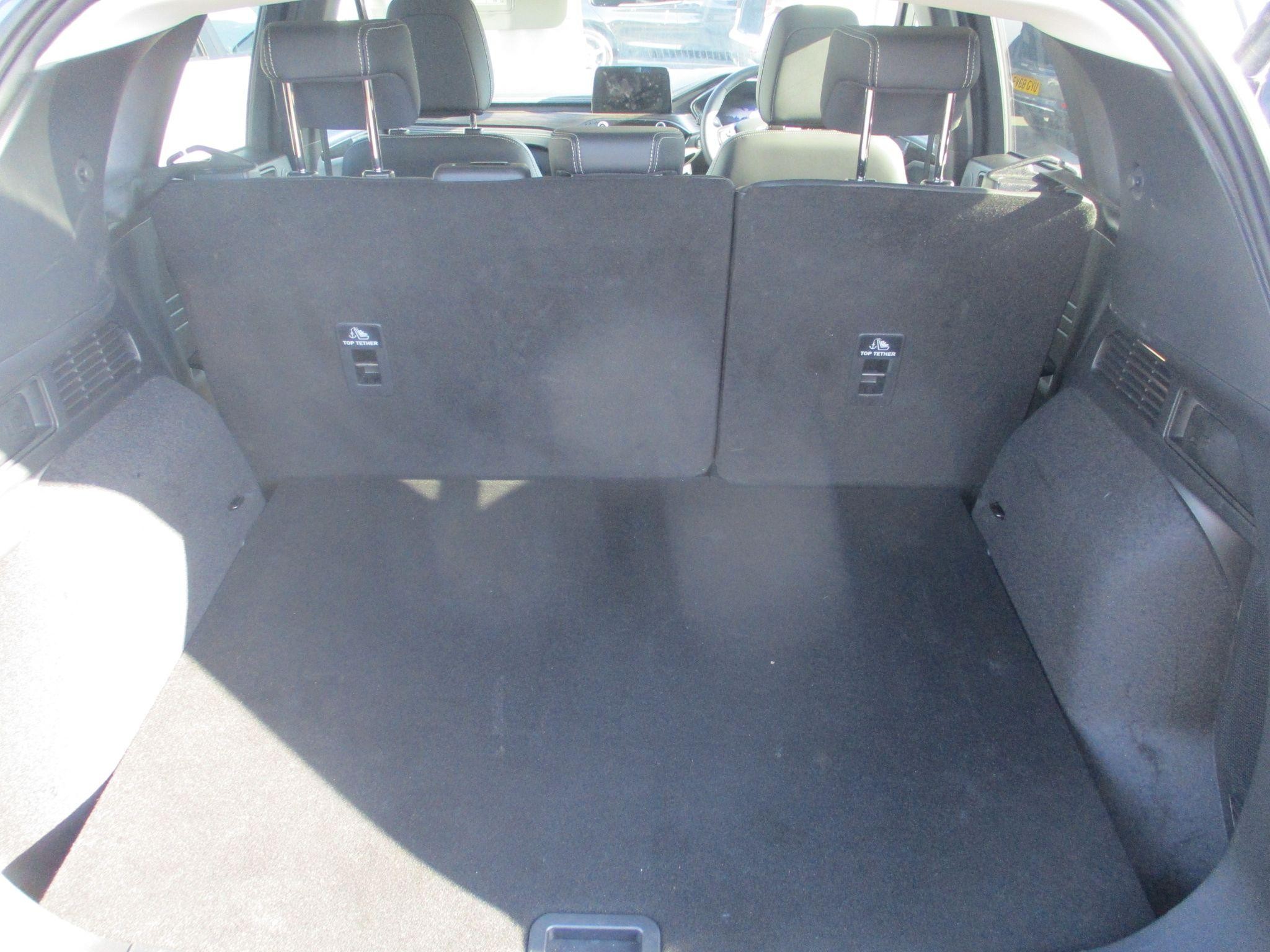 Ford Kuga Image 22