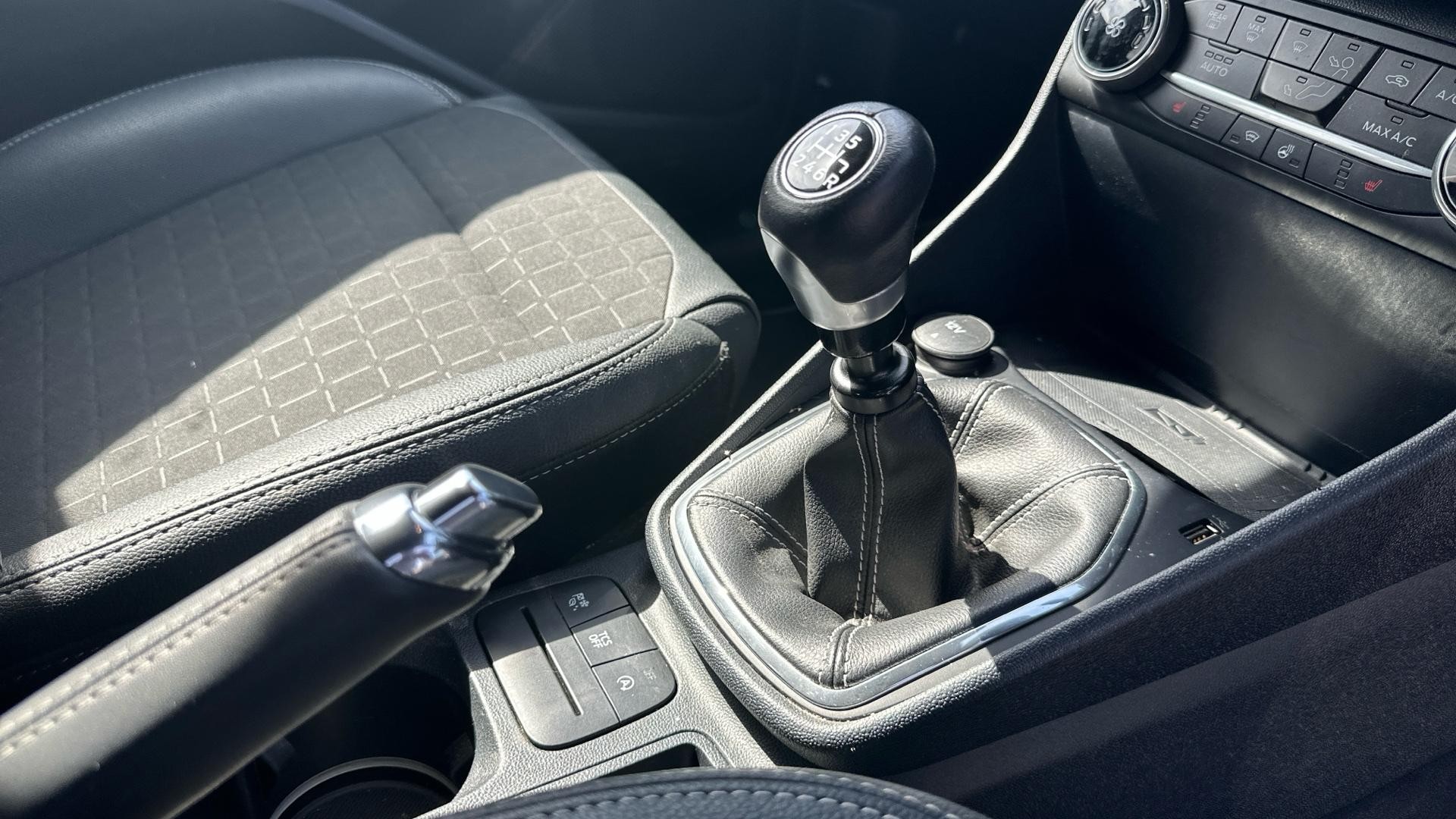 Ford Fiesta Image 14