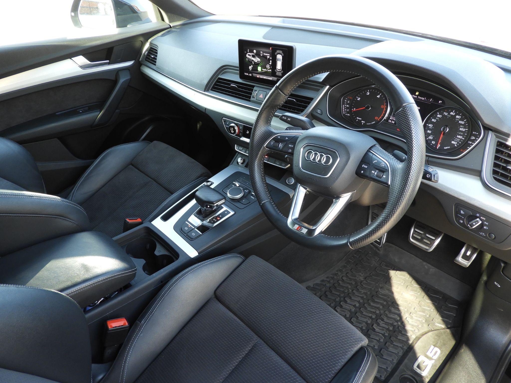 Audi Q5 Image 10