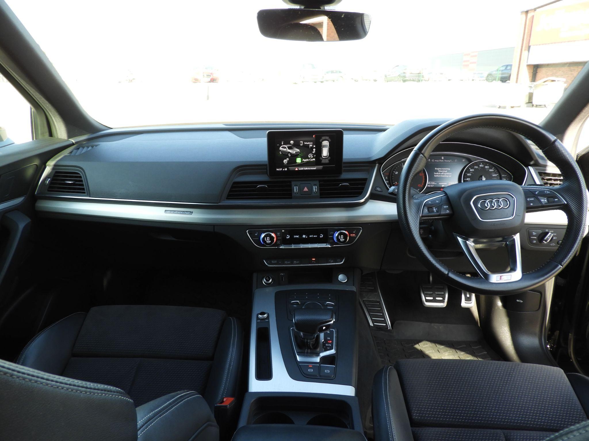 Audi Q5 Image 11