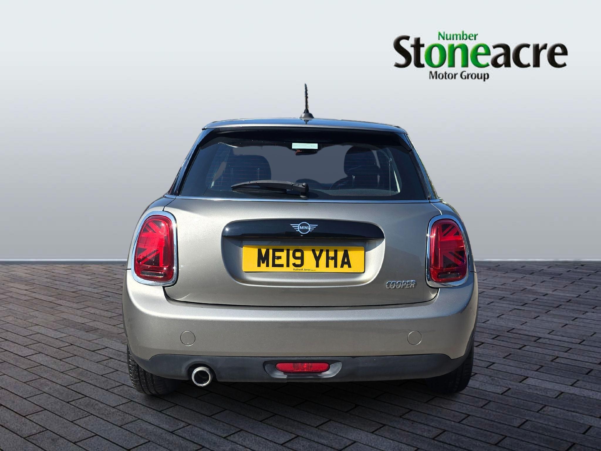 MINI Hatch Image 3
