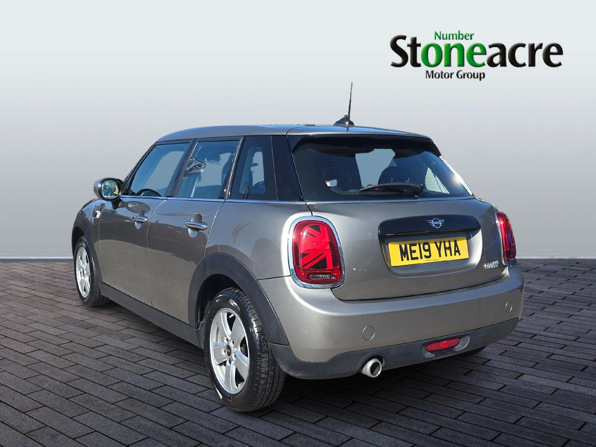 MINI Hatch Image 4