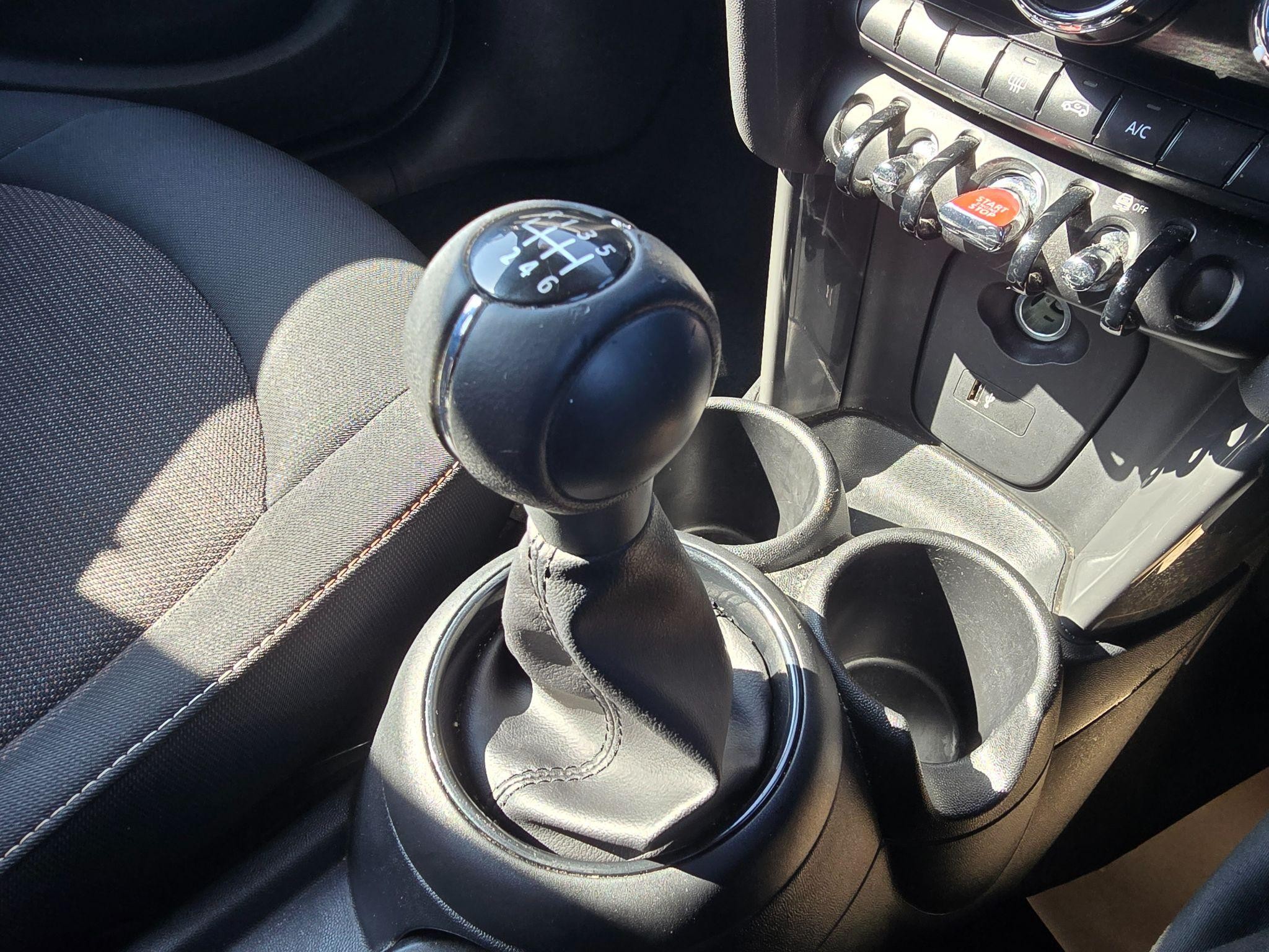 MINI Hatch Image 23