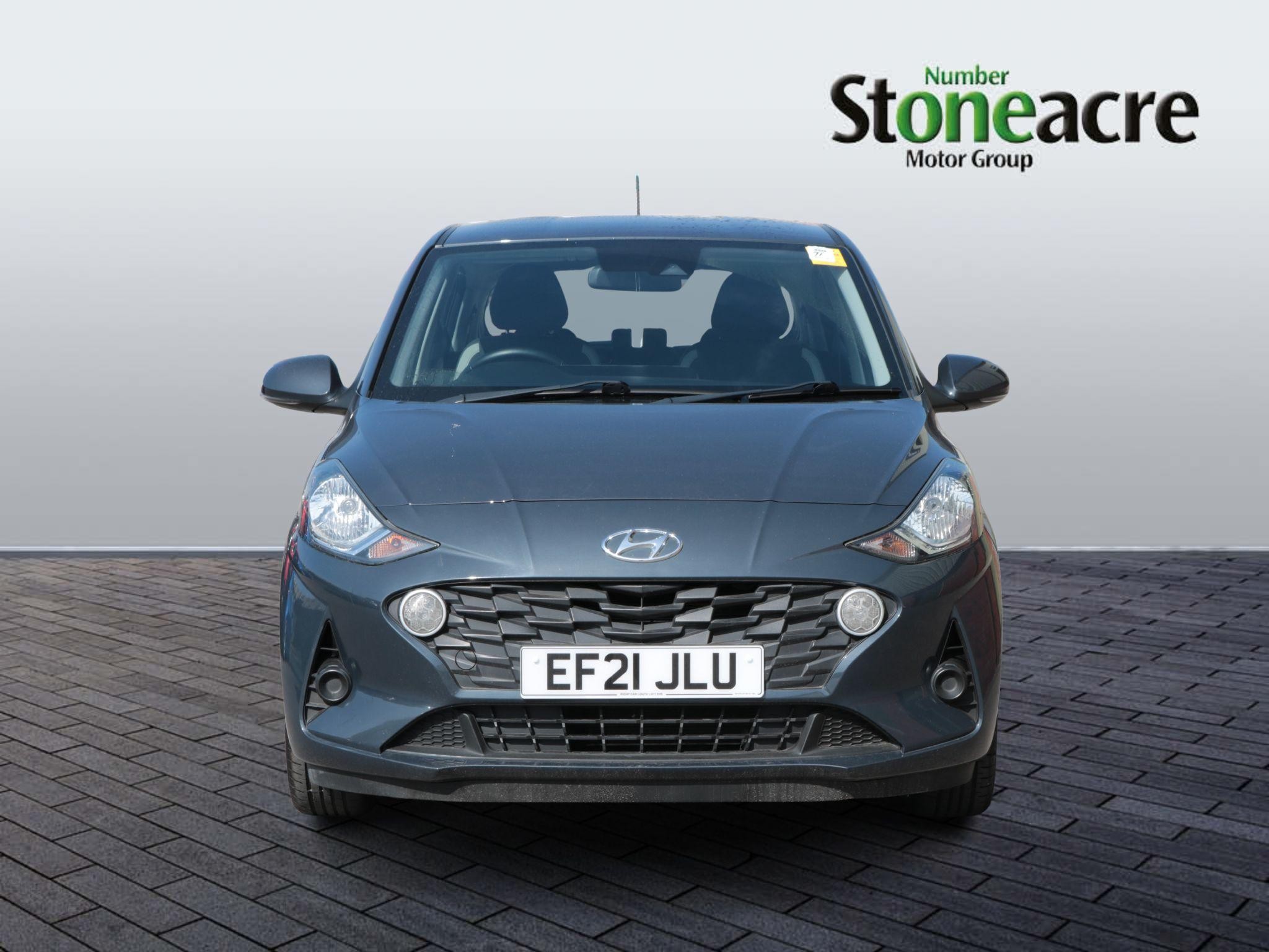 Hyundai i10 Image 8