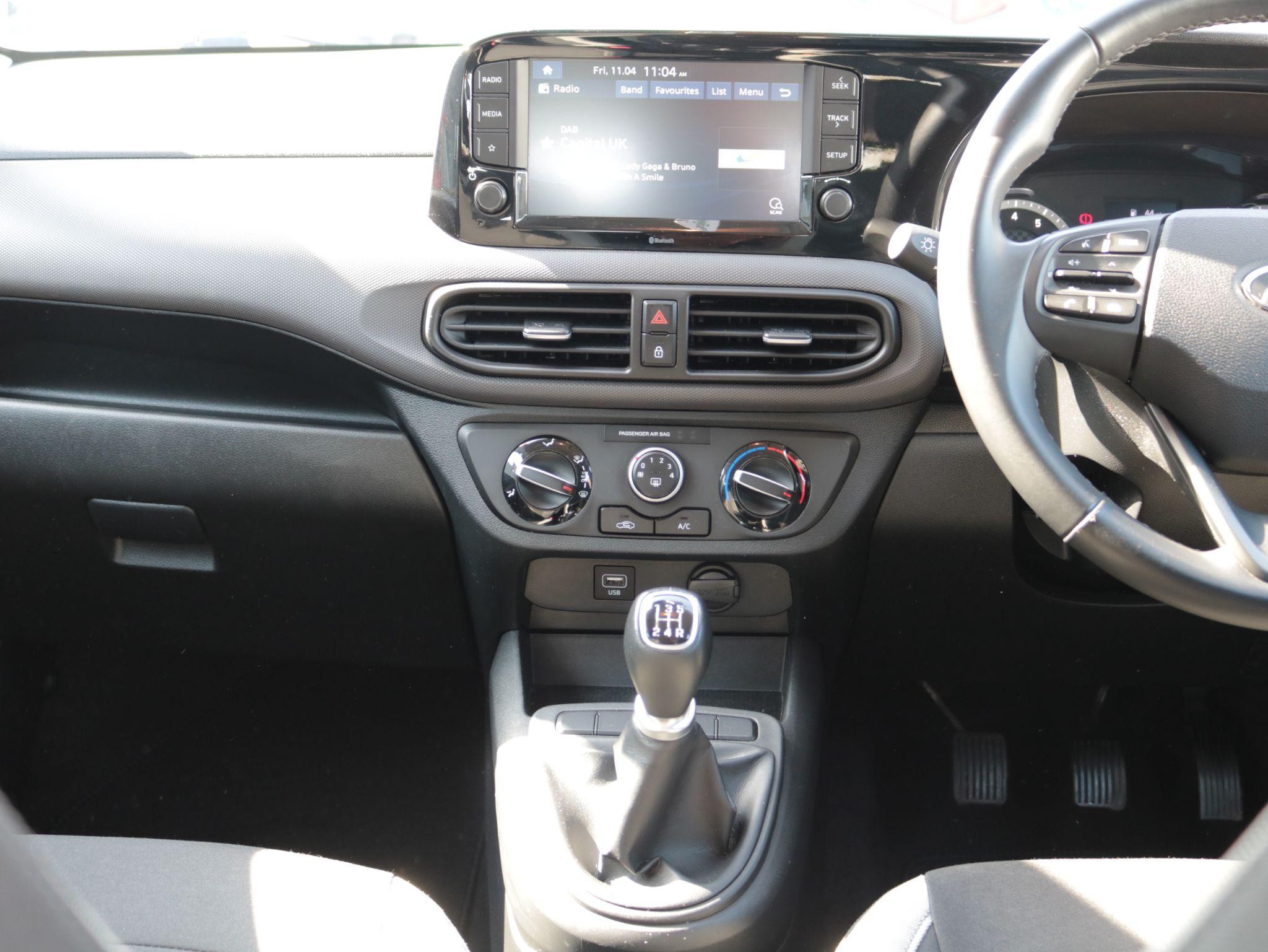 Hyundai i10 Image 20