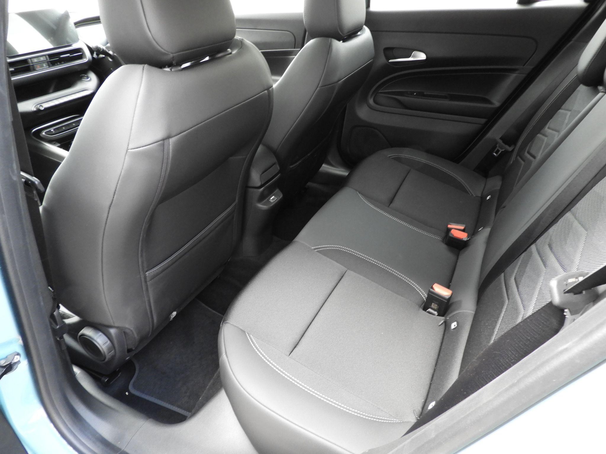 Jeep Avenger Image 13