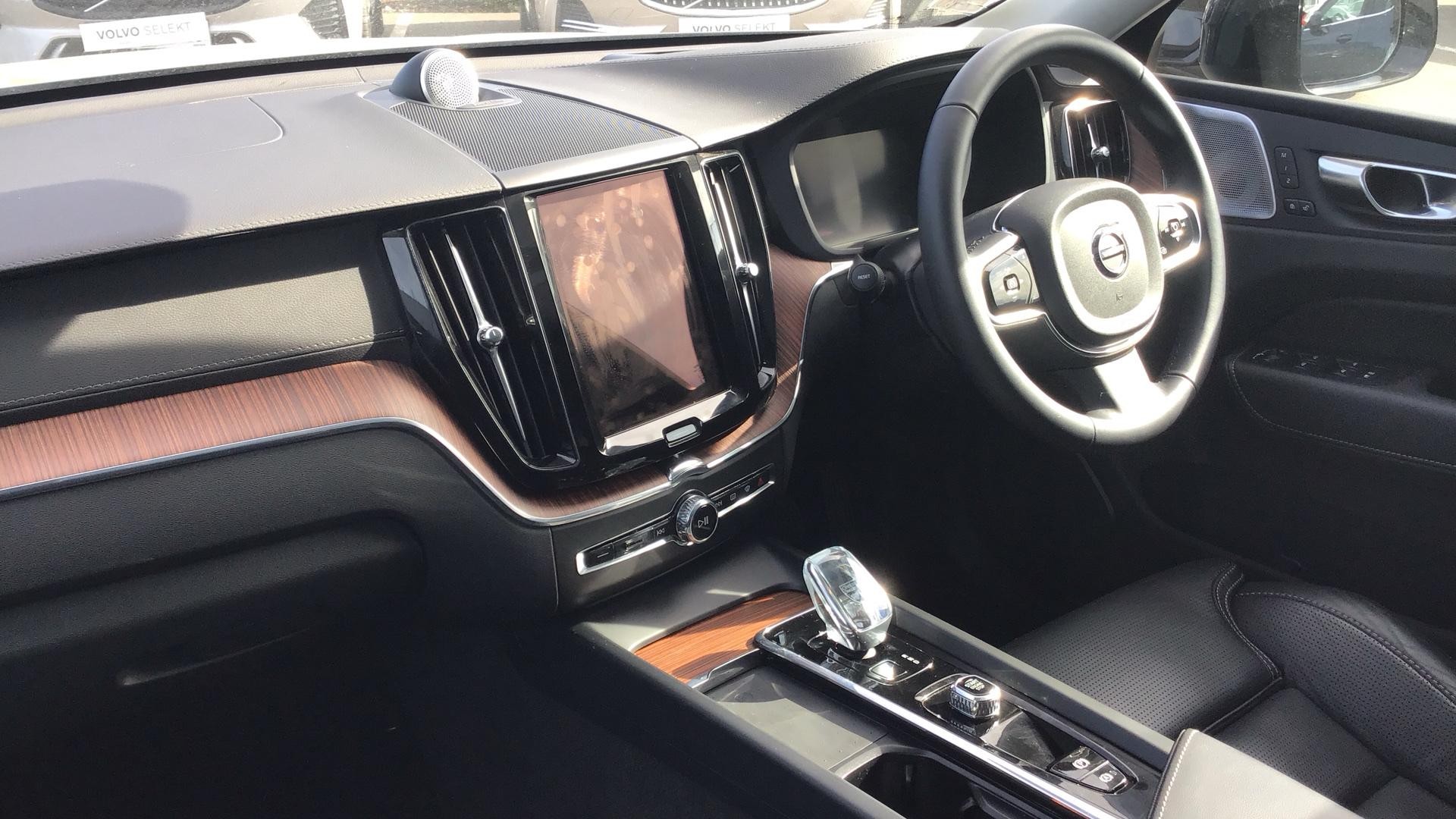 Volvo XC60 Image 5