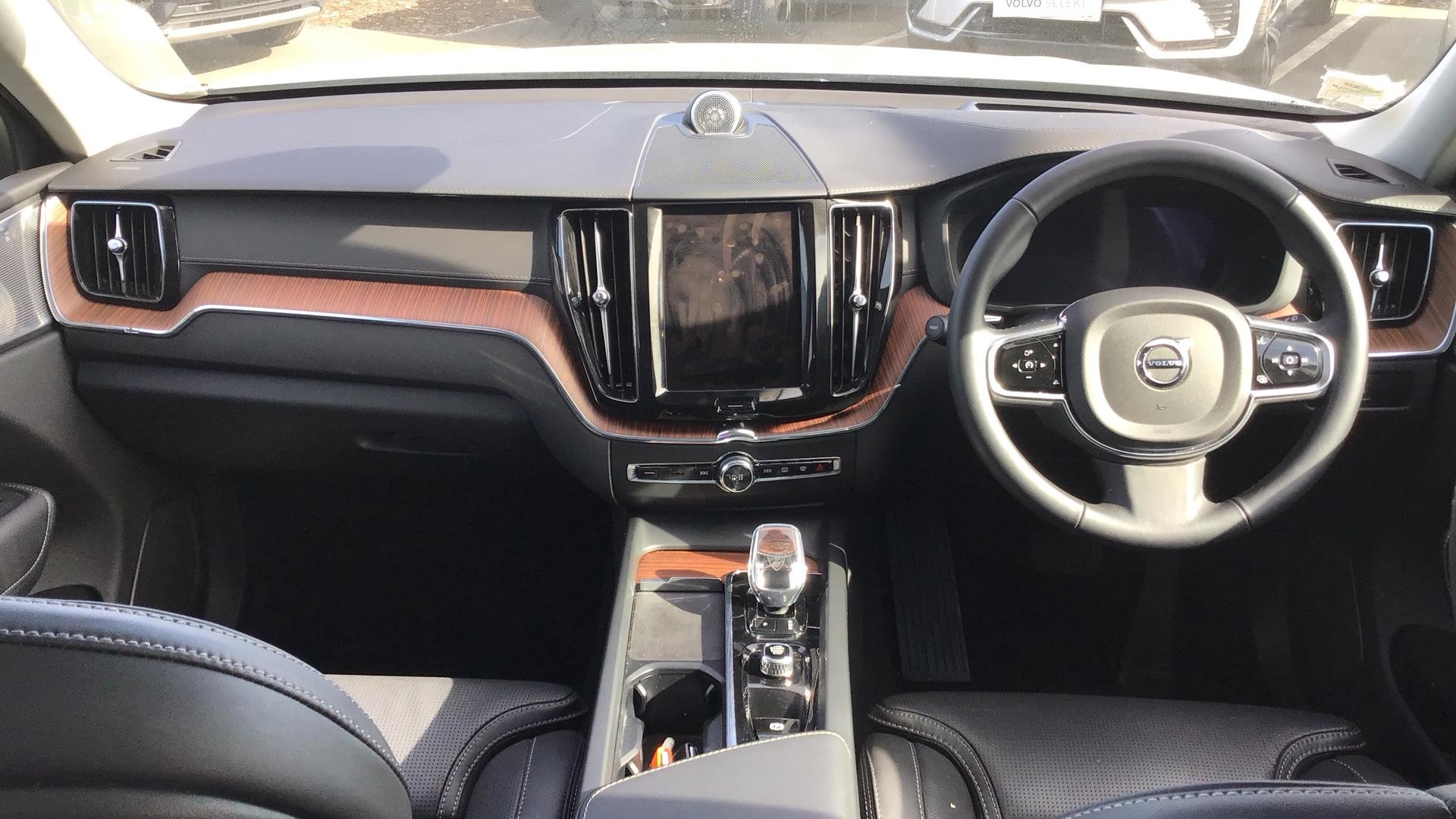 Volvo XC60 Image 21