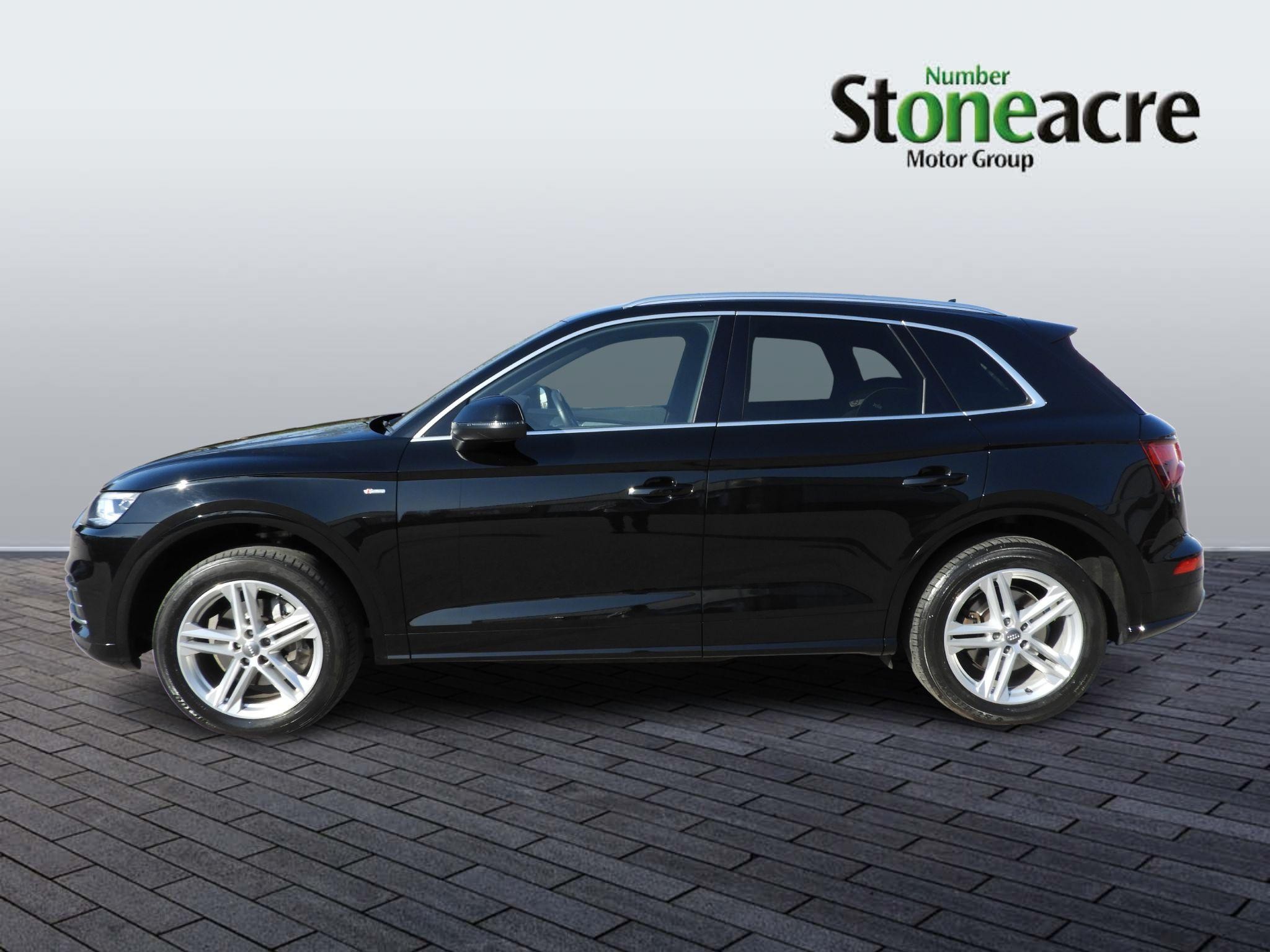 Audi Q5 Image 6