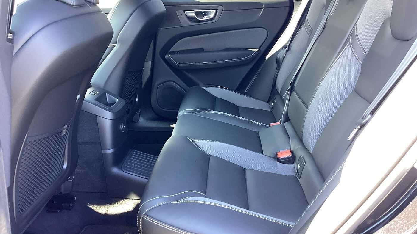 Volvo XC60 Image 11