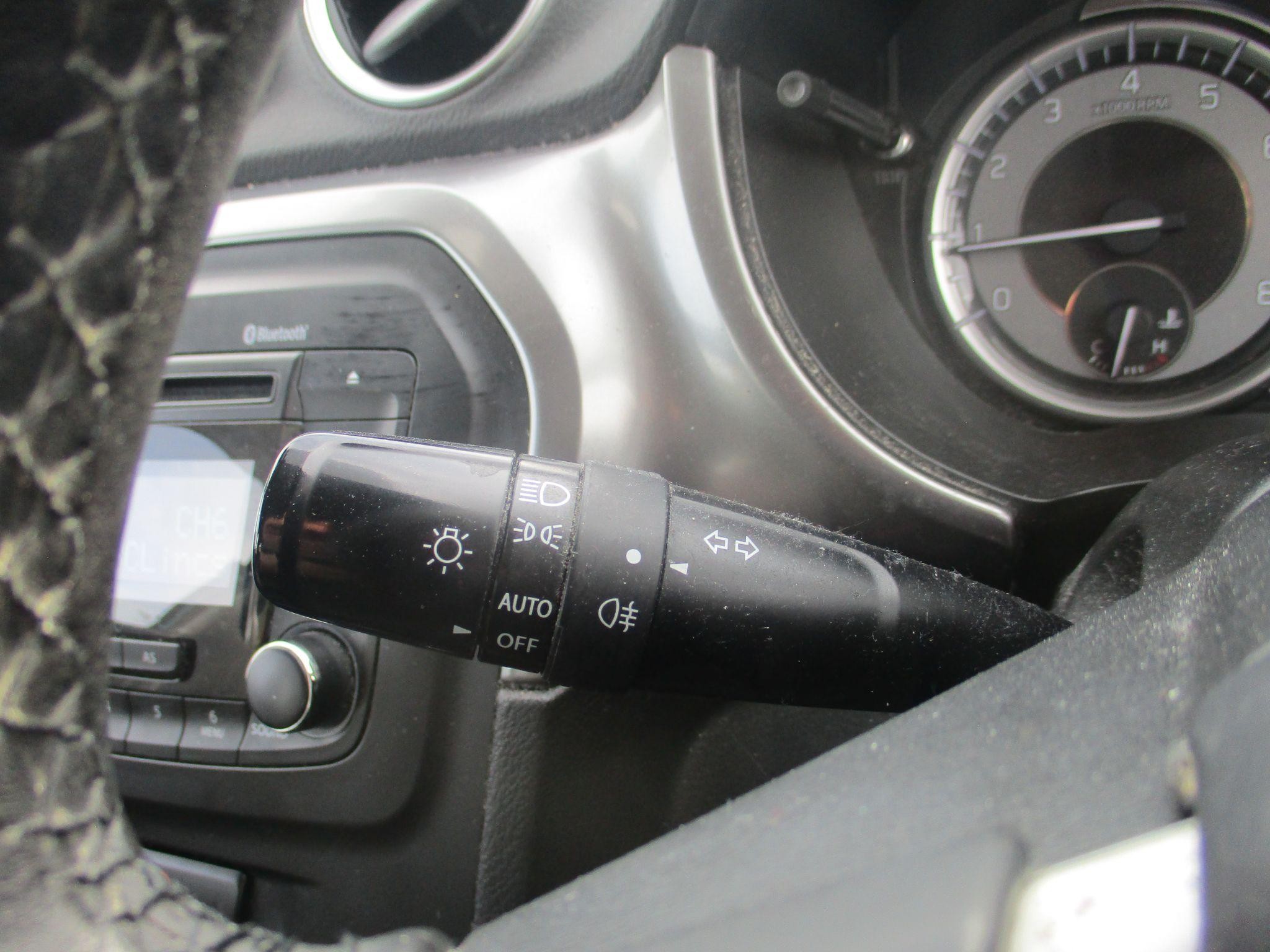 Suzuki Vitara Image 17