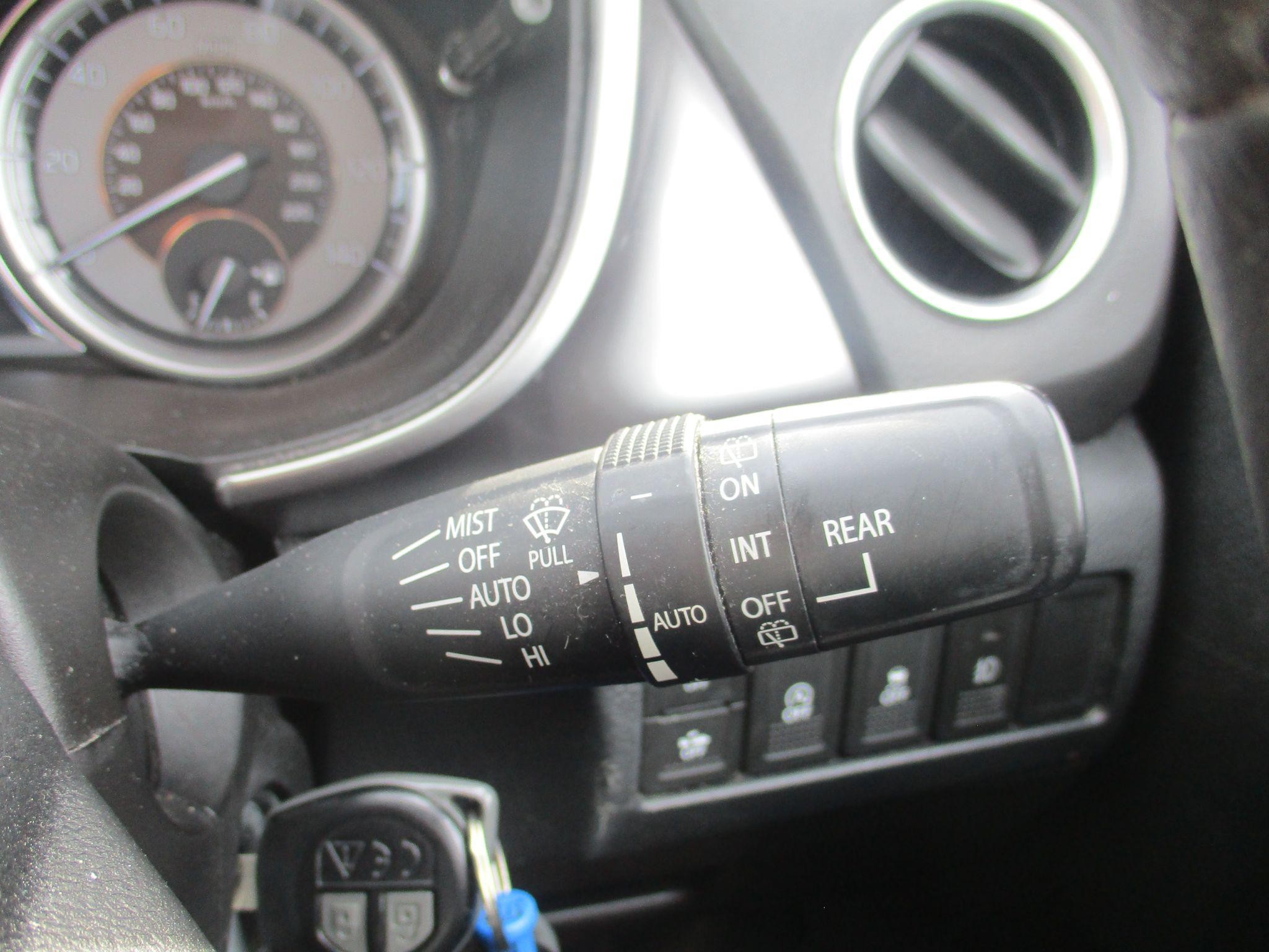 Suzuki Vitara Image 18