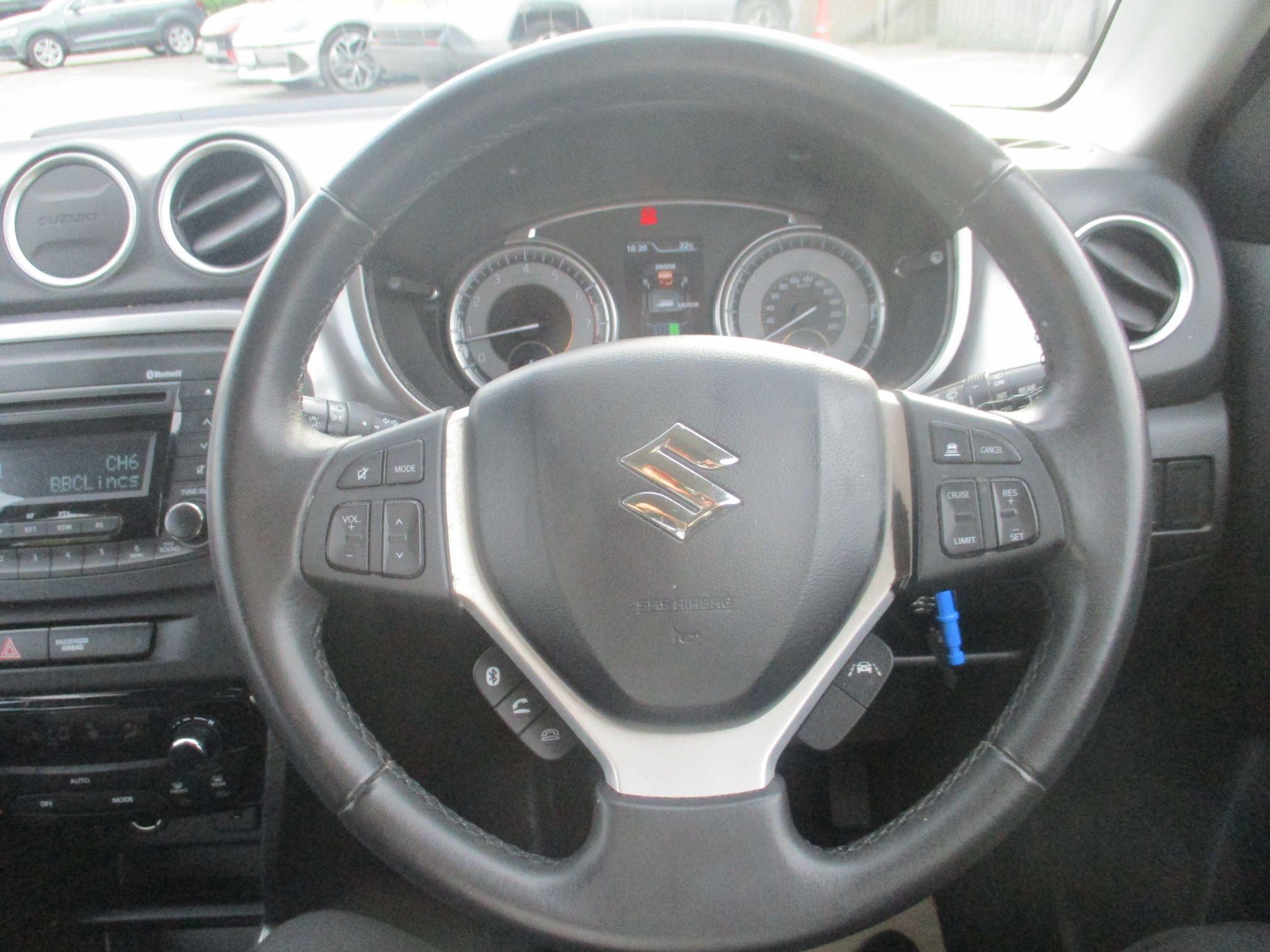 Suzuki Vitara Image 20
