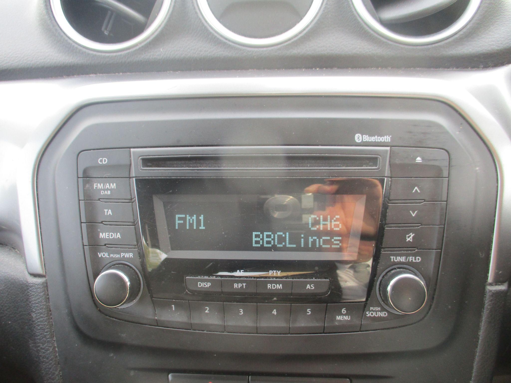 Suzuki Vitara Image 21