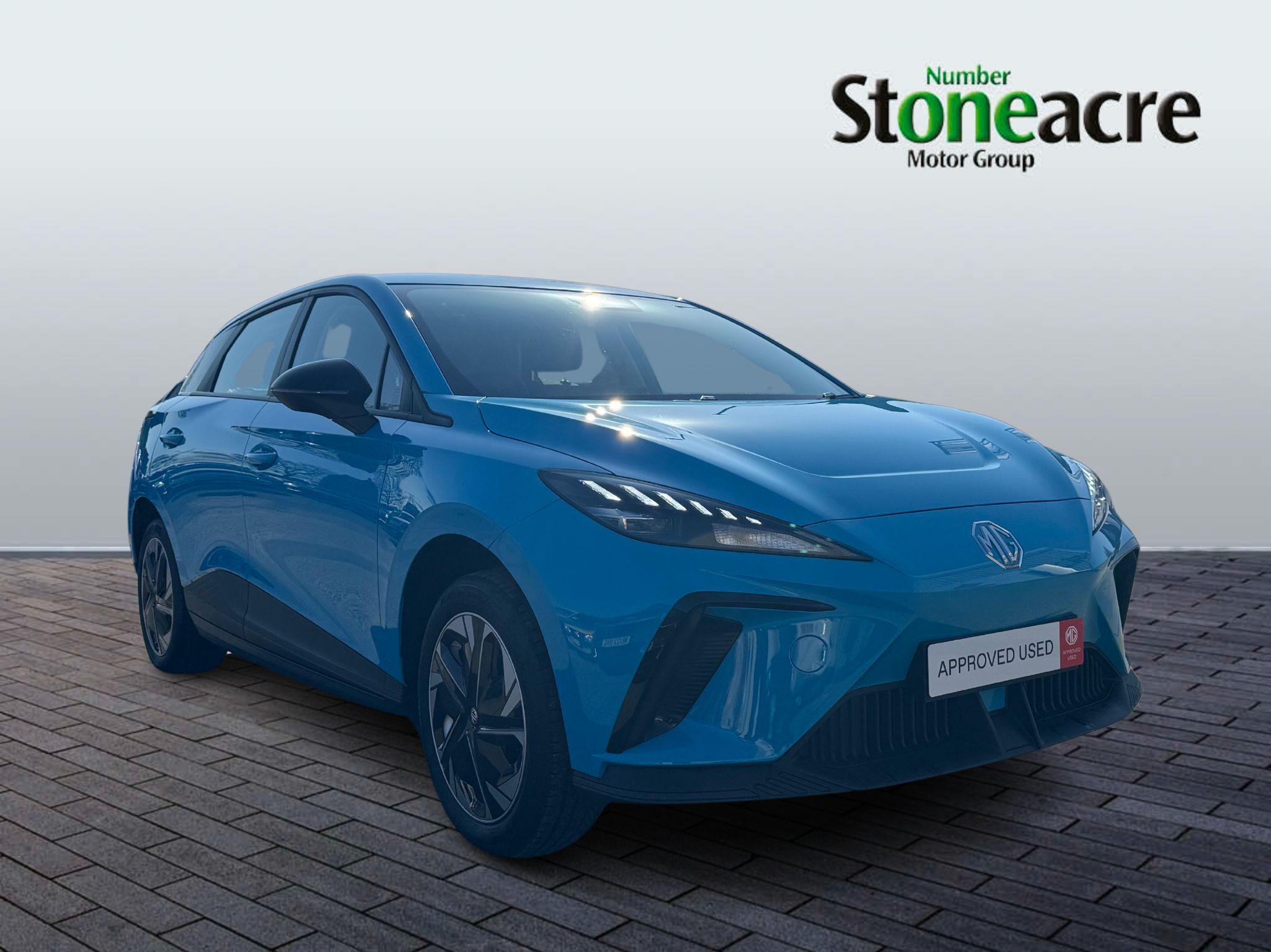 MG4 EV Image 1