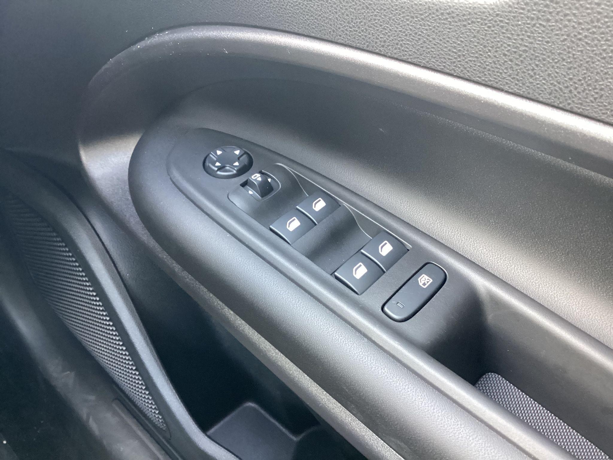 Jeep Avenger Image 30