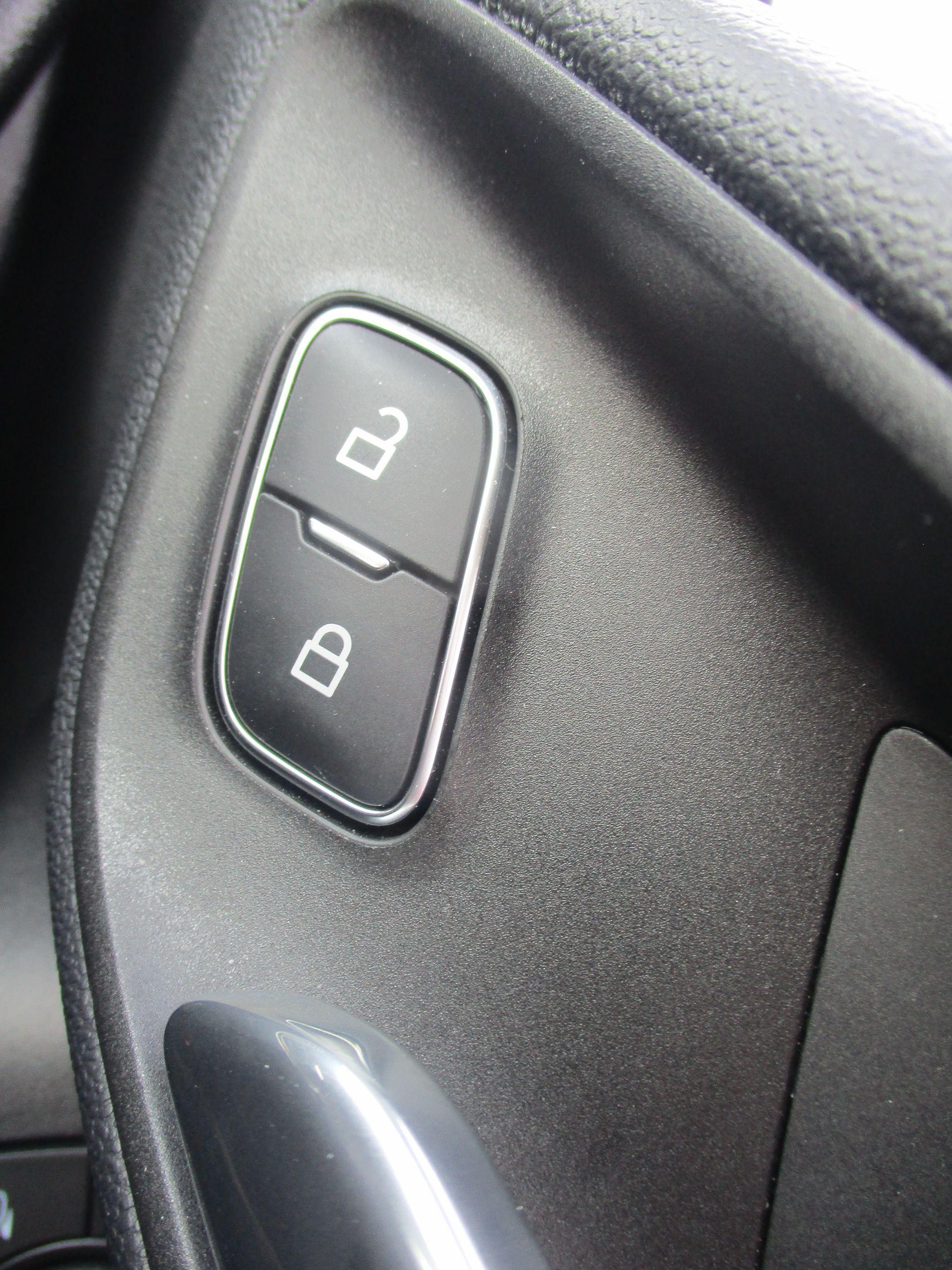 Ford Fiesta Image 16