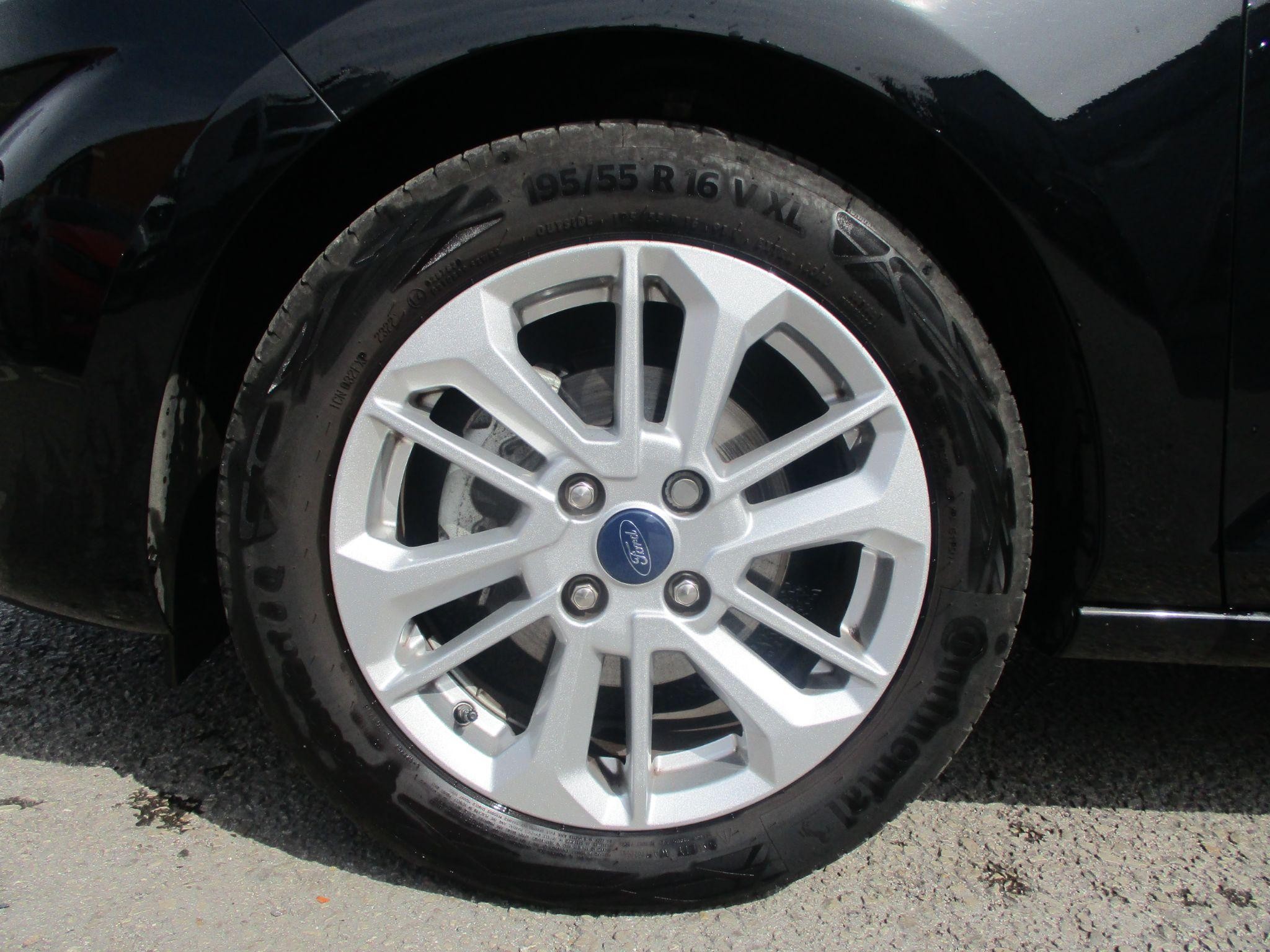 Ford Fiesta Image 22