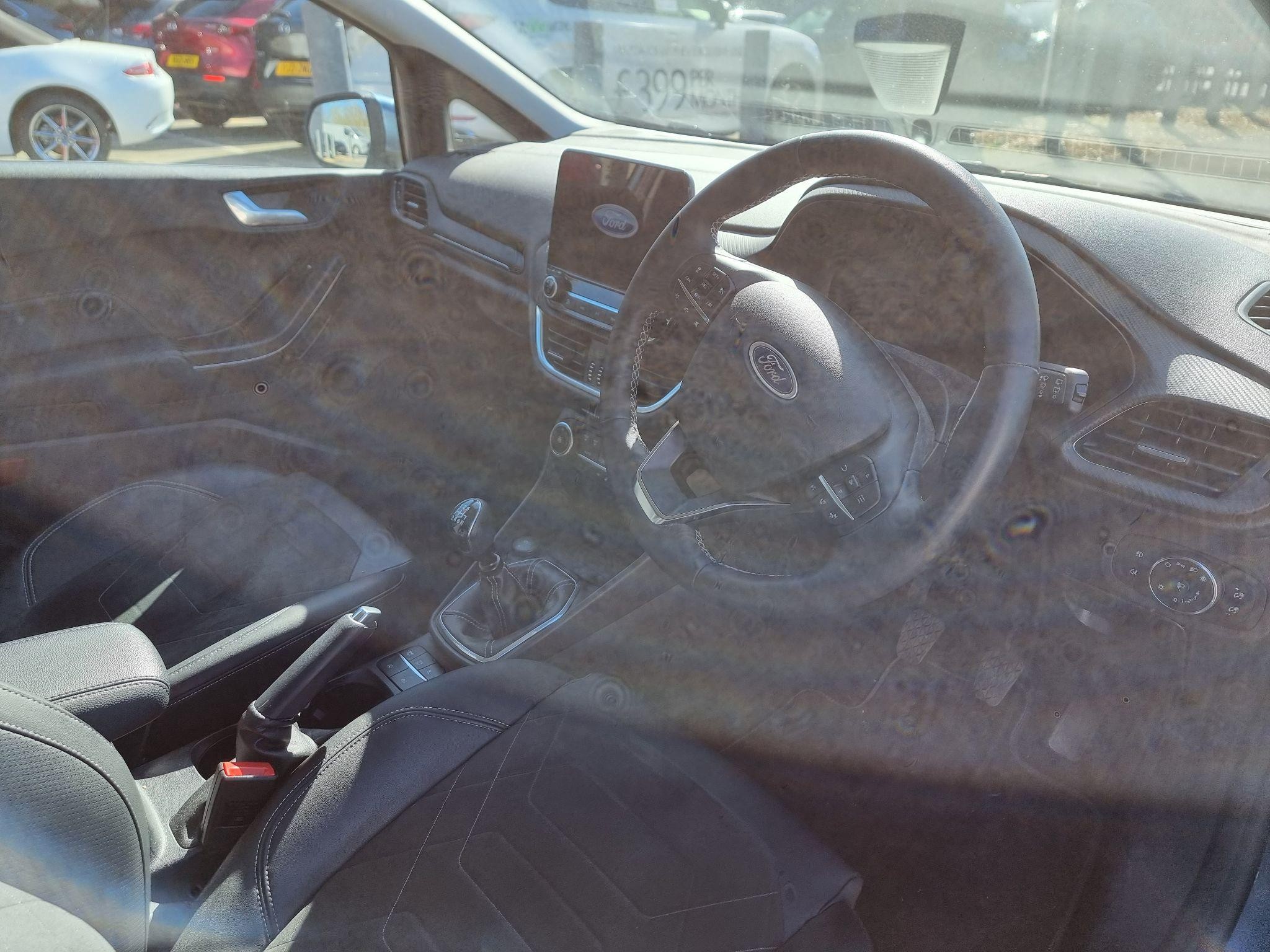 Ford Fiesta Image 9