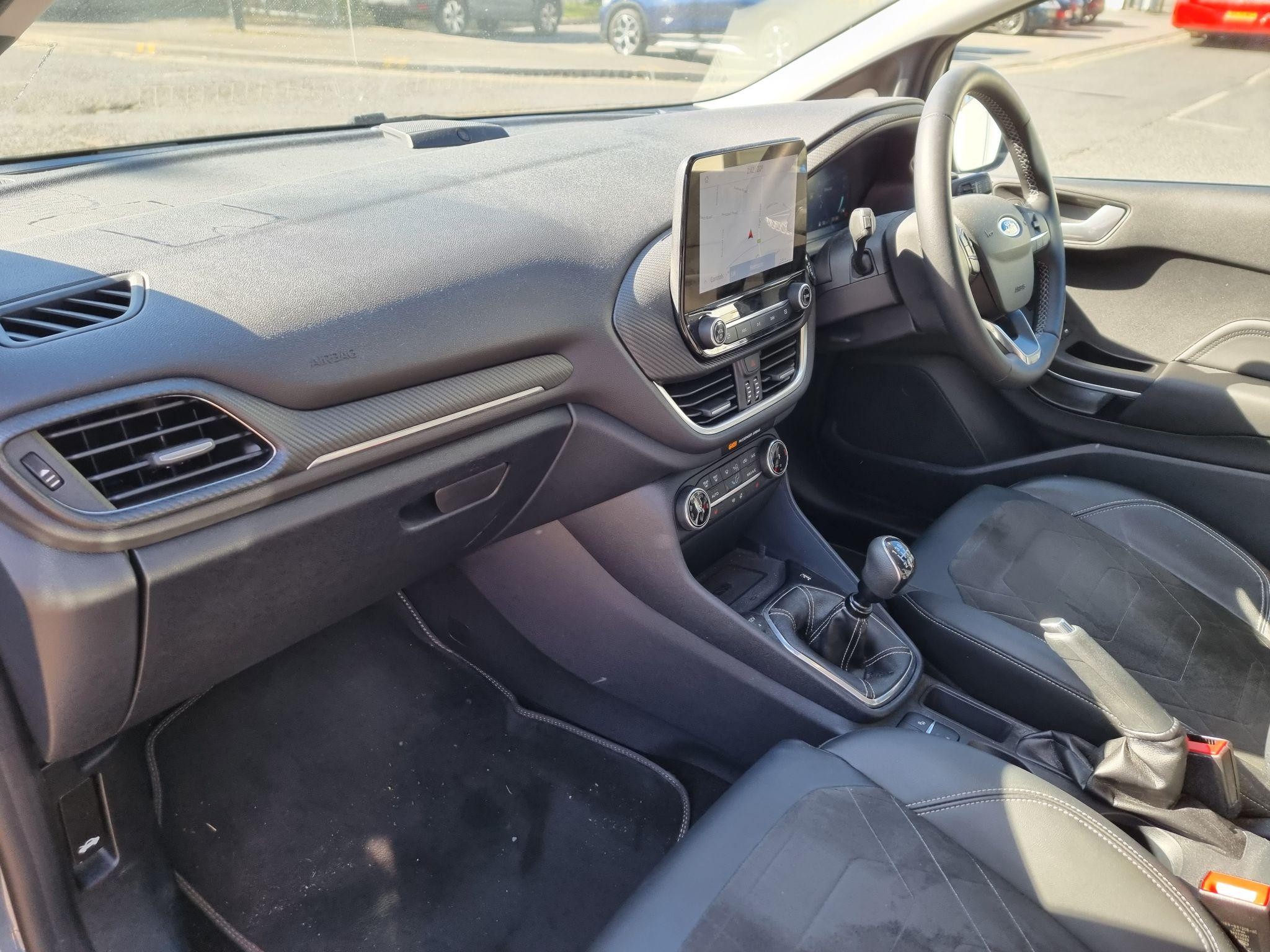 Ford Fiesta Image 11