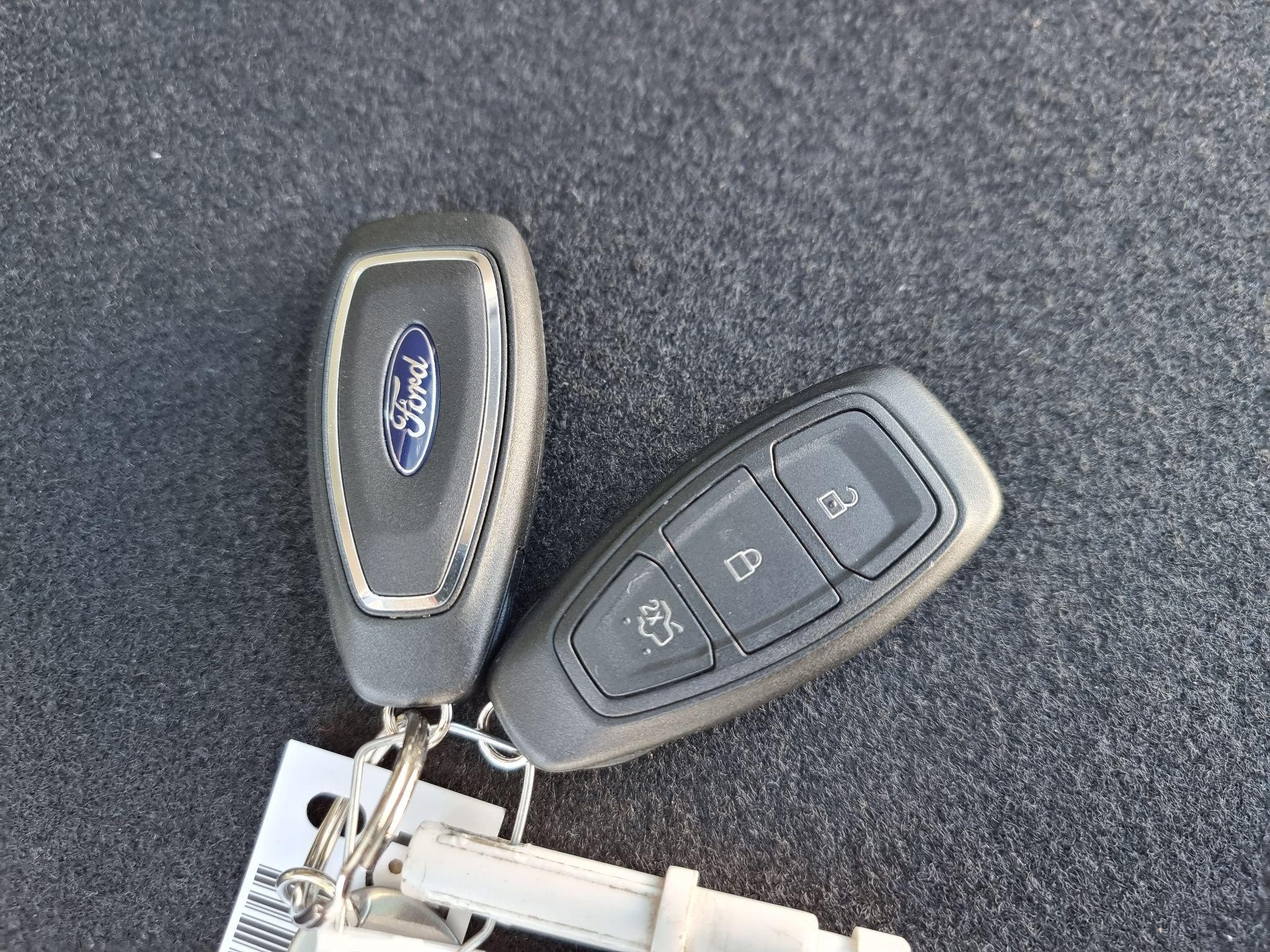 Ford Fiesta Image 16