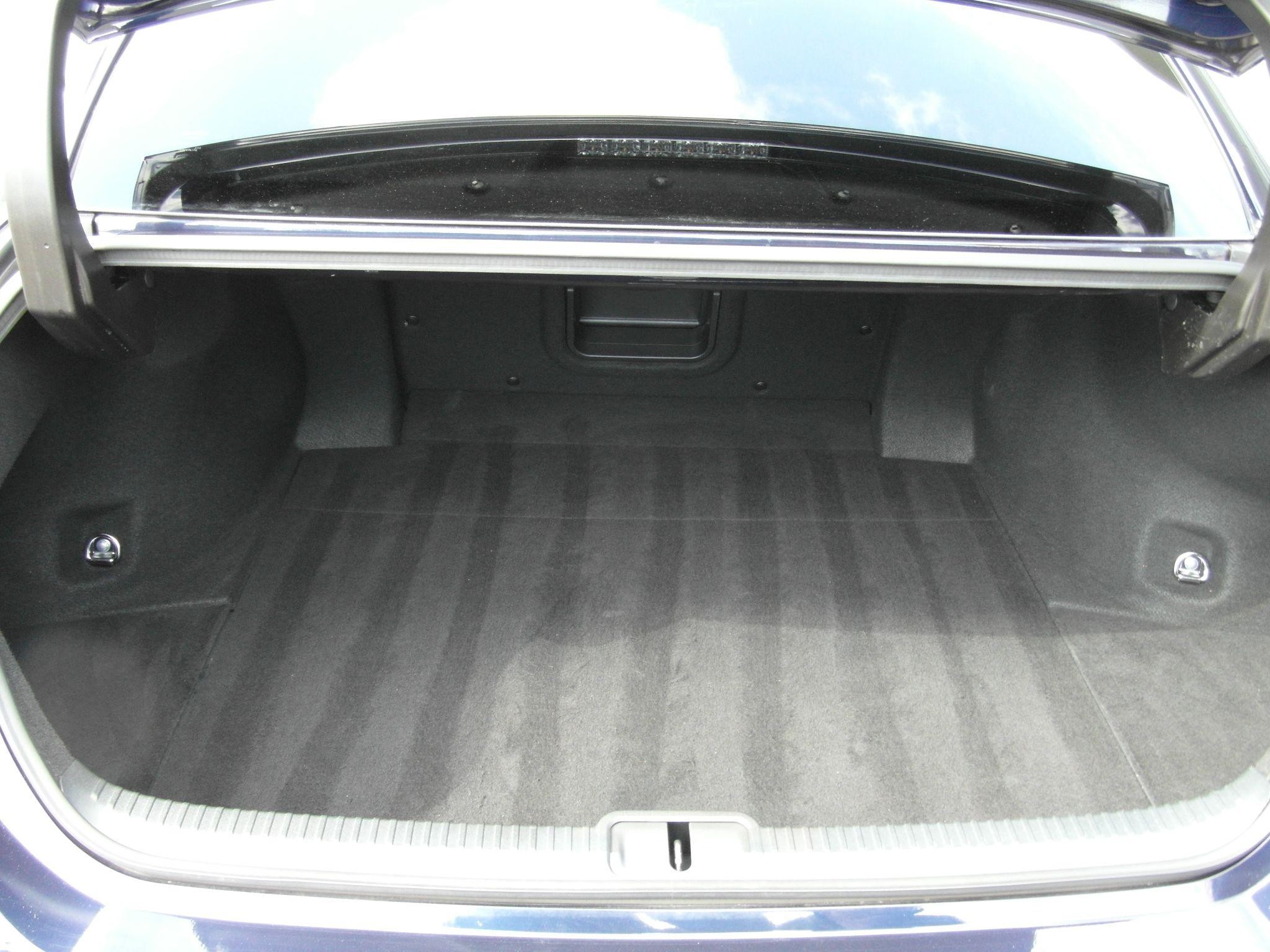 Lexus ES Image 22
