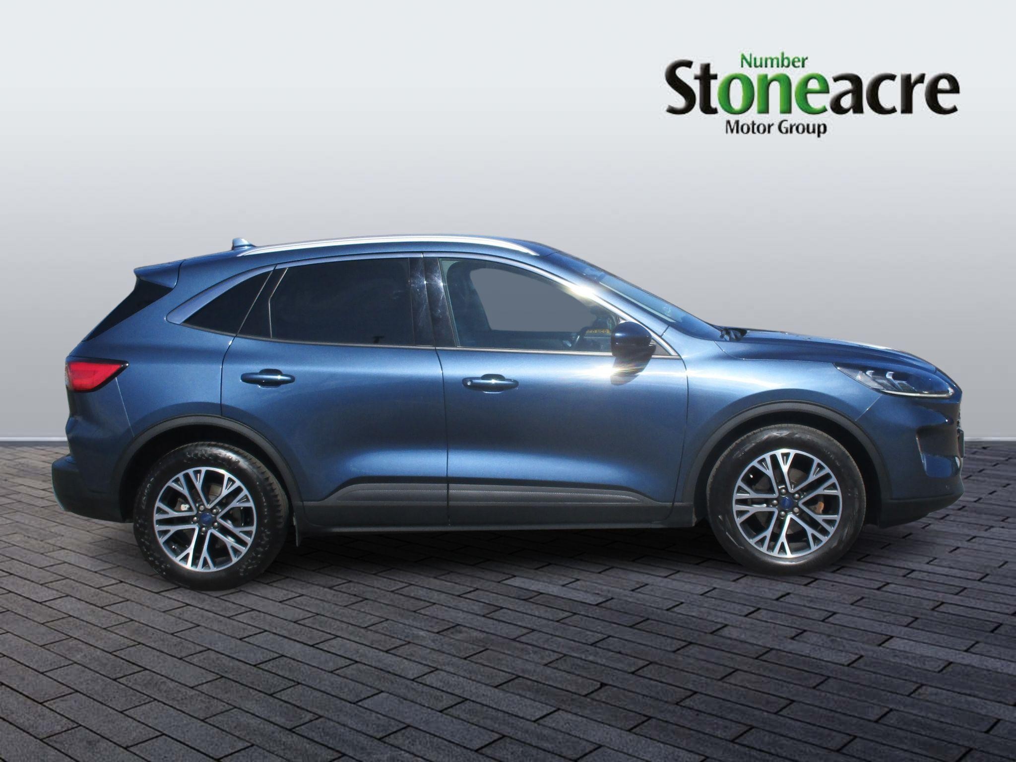 Ford Kuga Image 2
