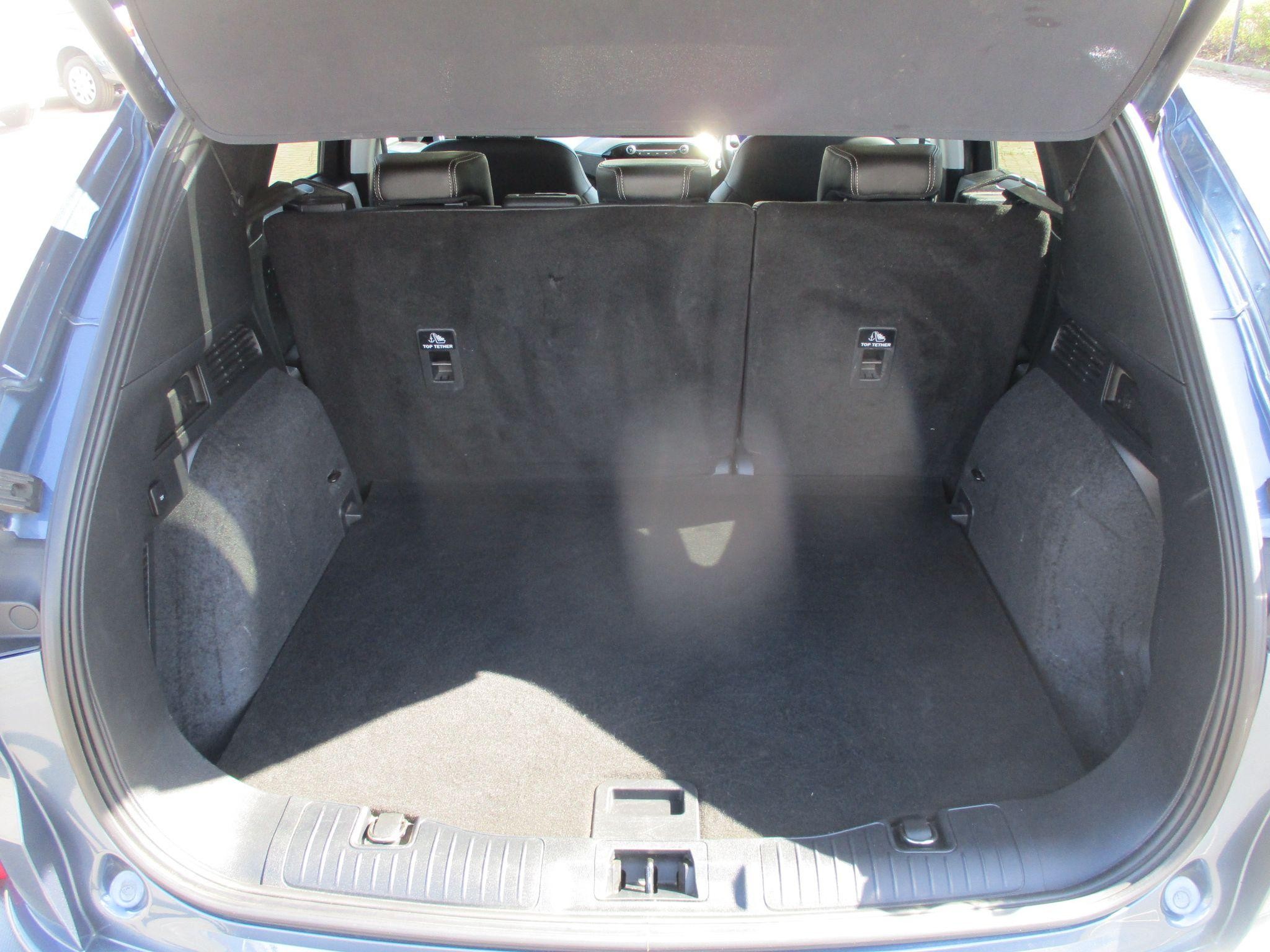 Ford Kuga Image 20