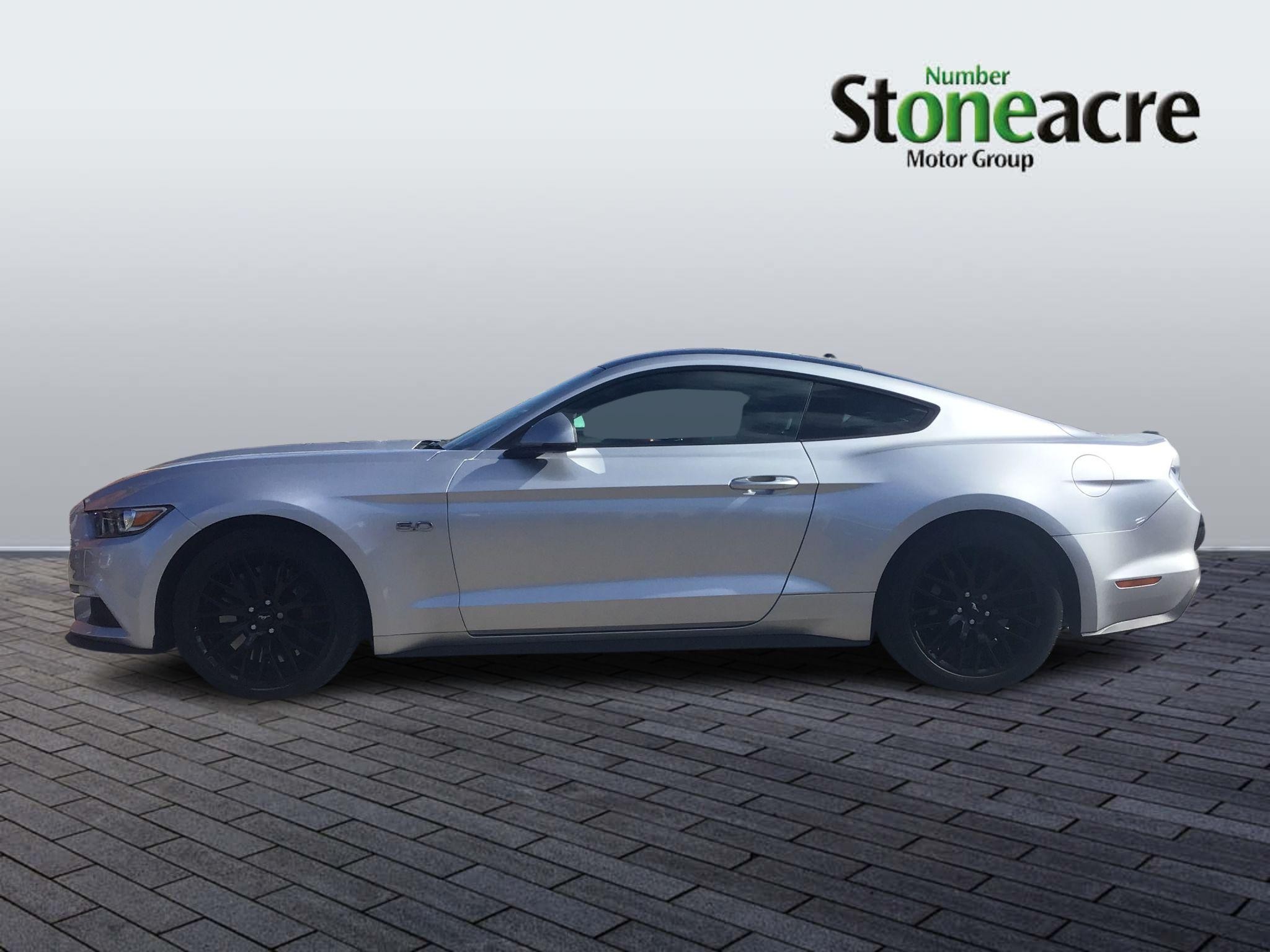 Ford Mustang Image 6