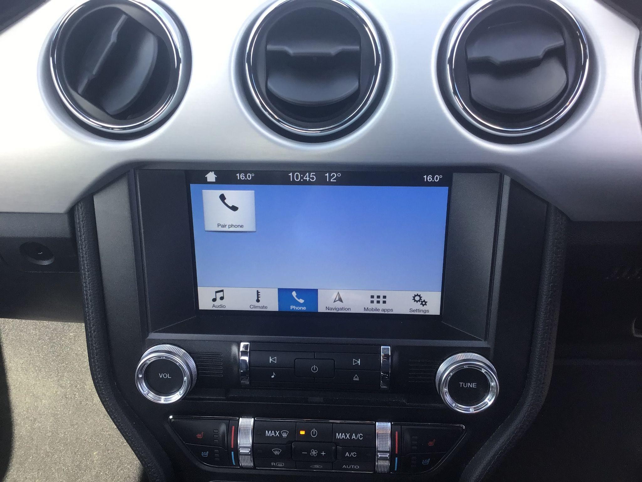 Ford Mustang Image 32