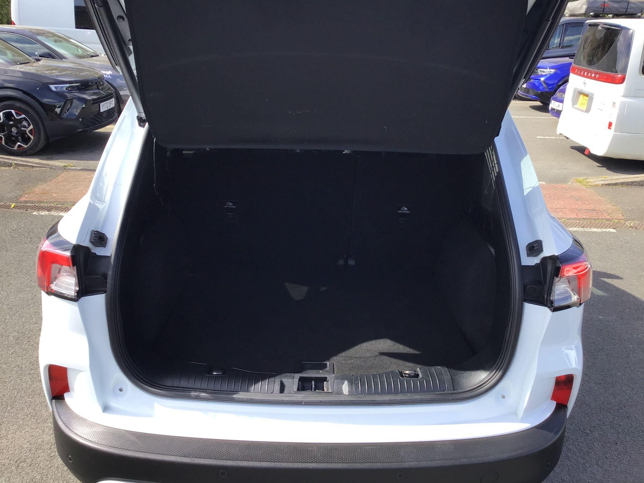 Ford Kuga Image 10