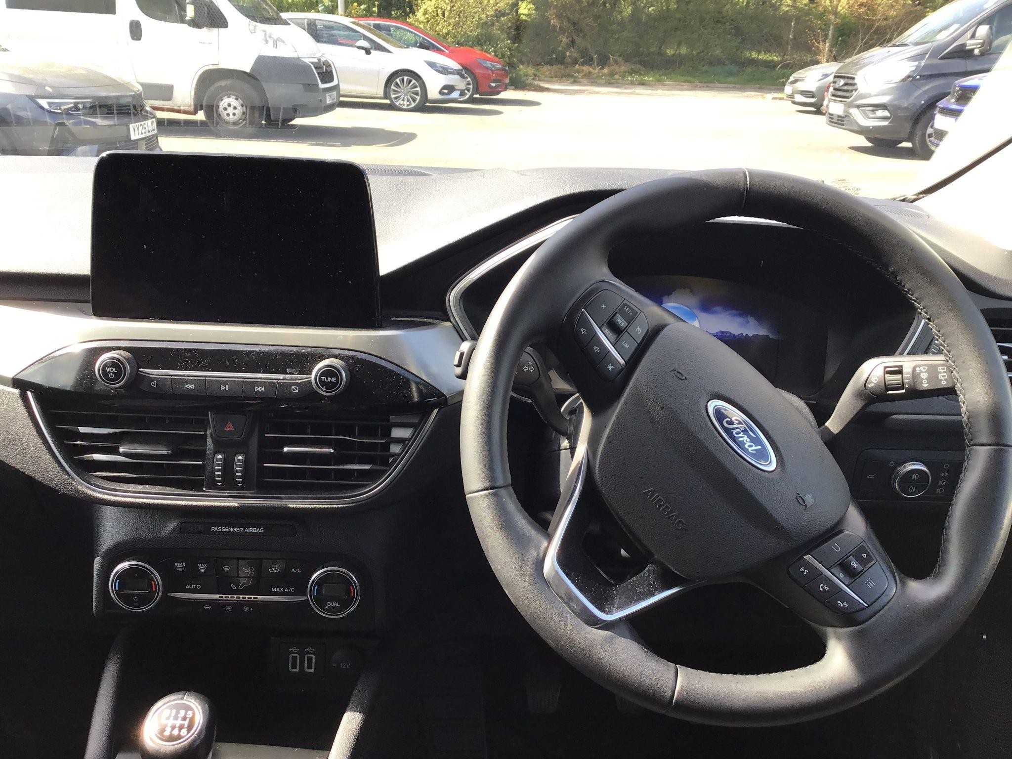 Ford Kuga Image 12