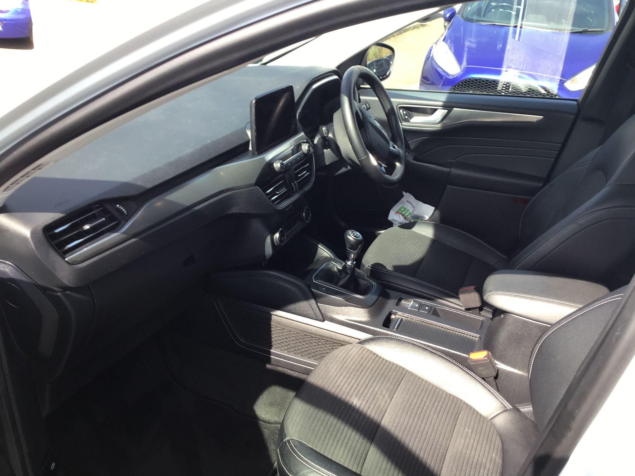 Ford Kuga Image 13