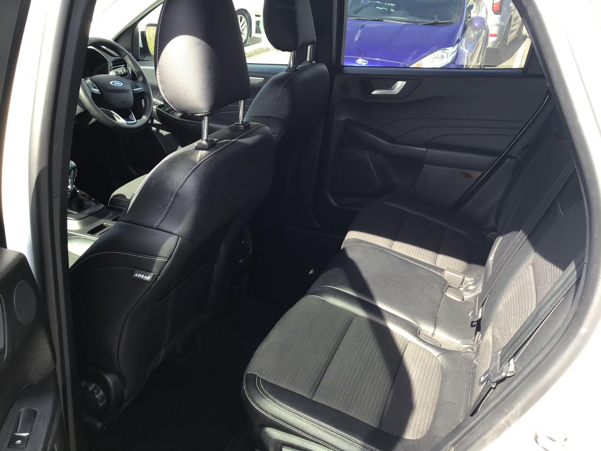 Ford Kuga Image 18