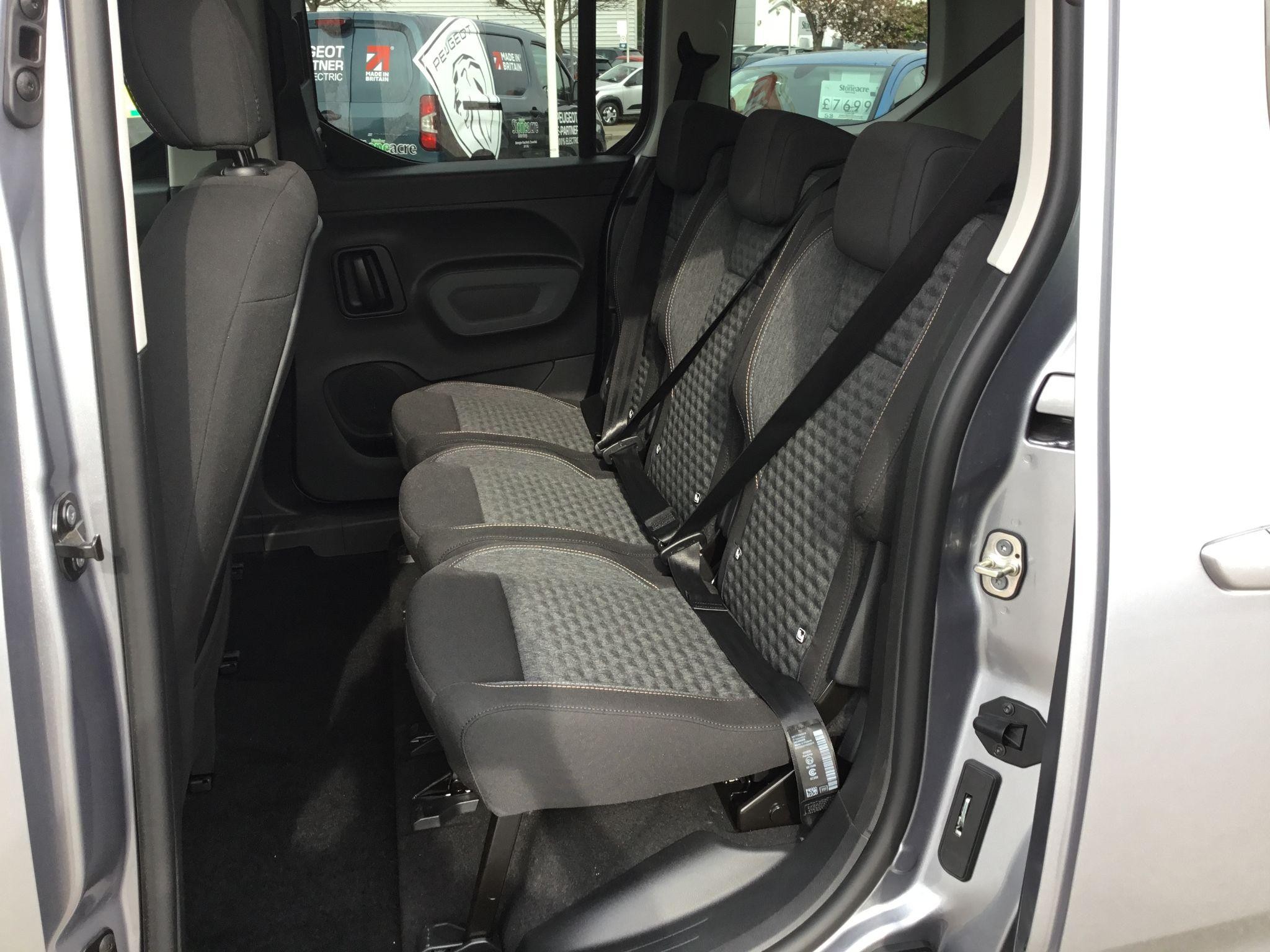 Peugeot E-Rifter Image 16